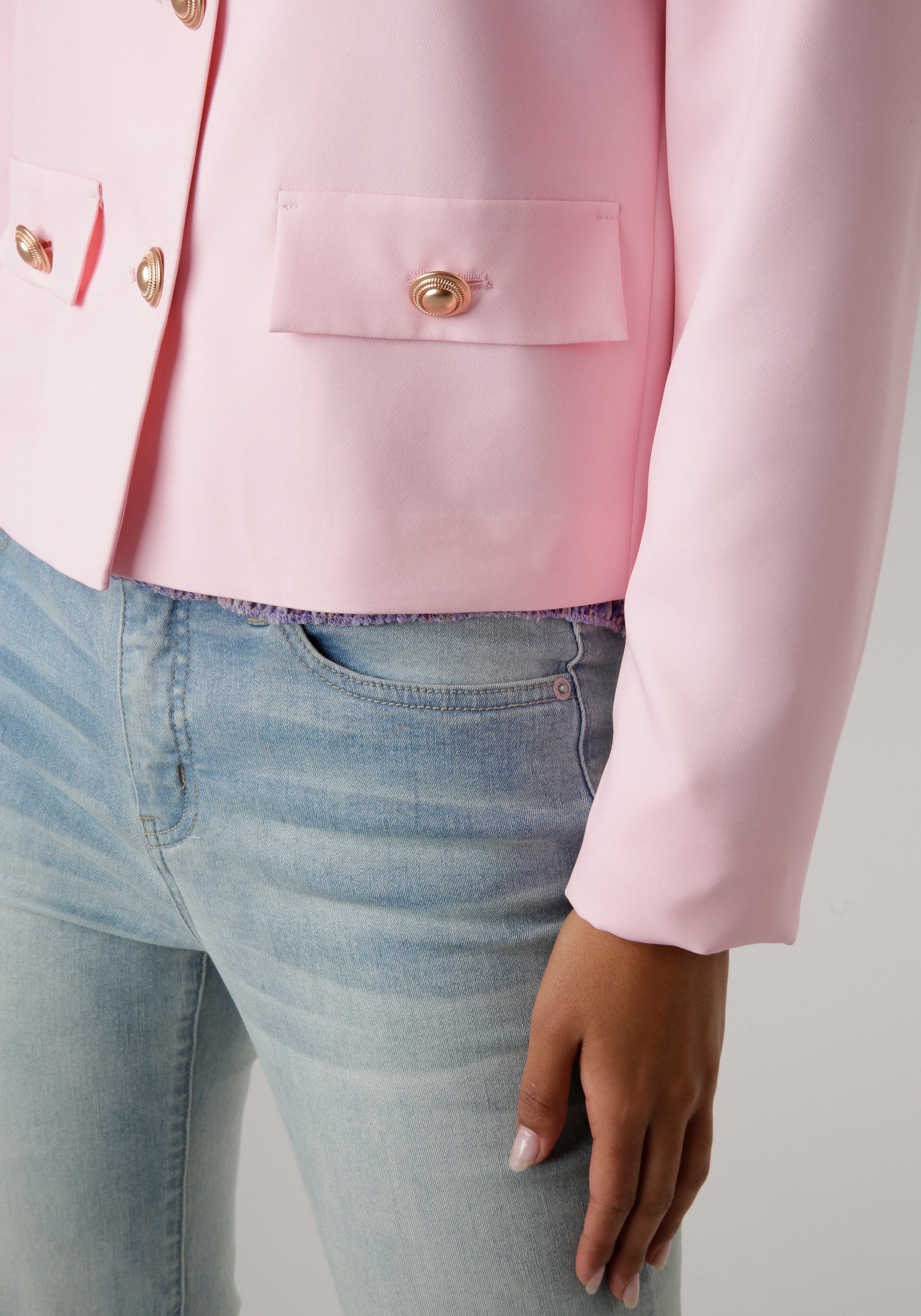 Aniston SELECTED Korte blazer met roségoudkleurige knopen