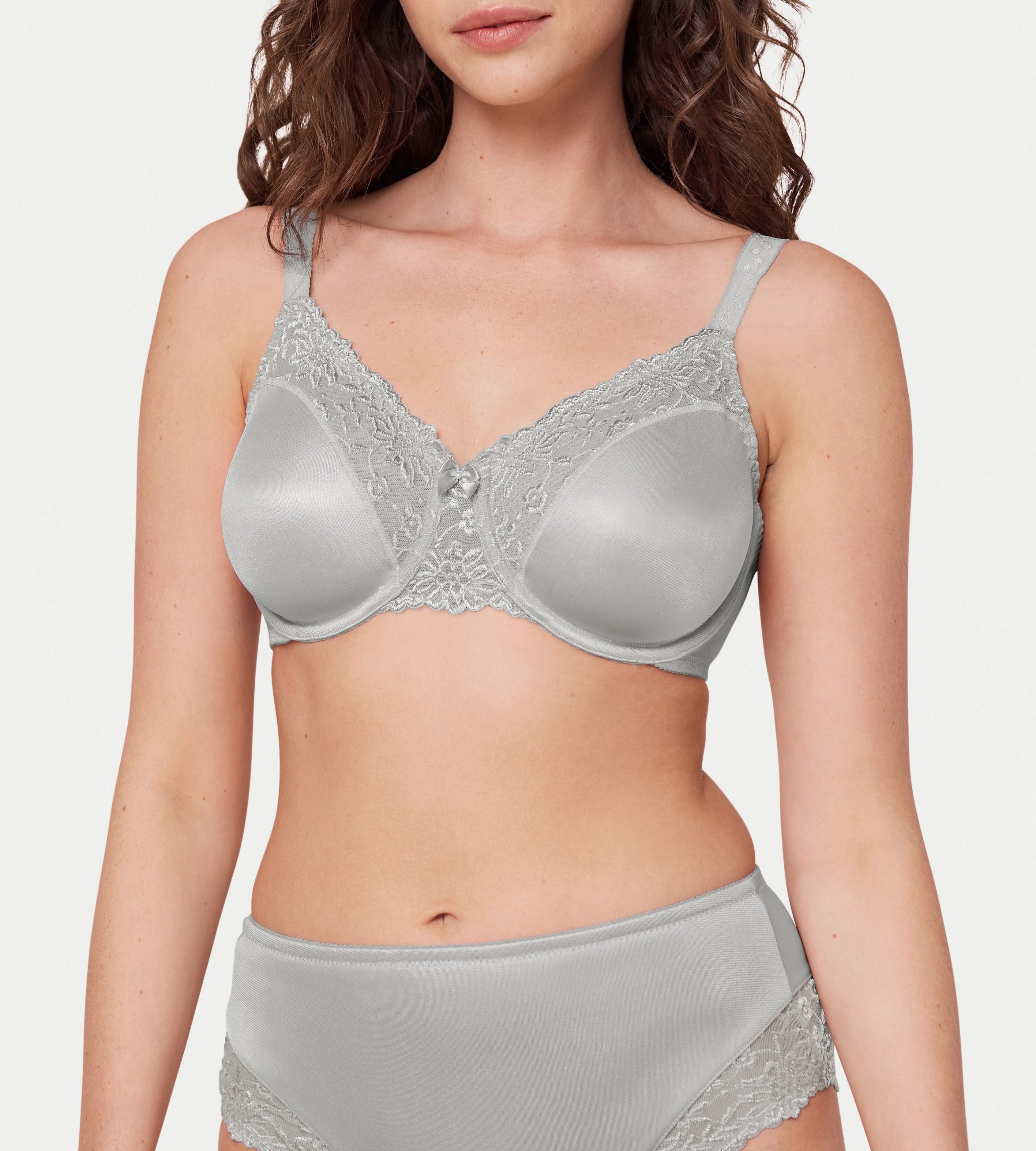 Triumph Minimizer-bh Ladyform Soft W maakt de borst optisch kleiner met een cupmaat