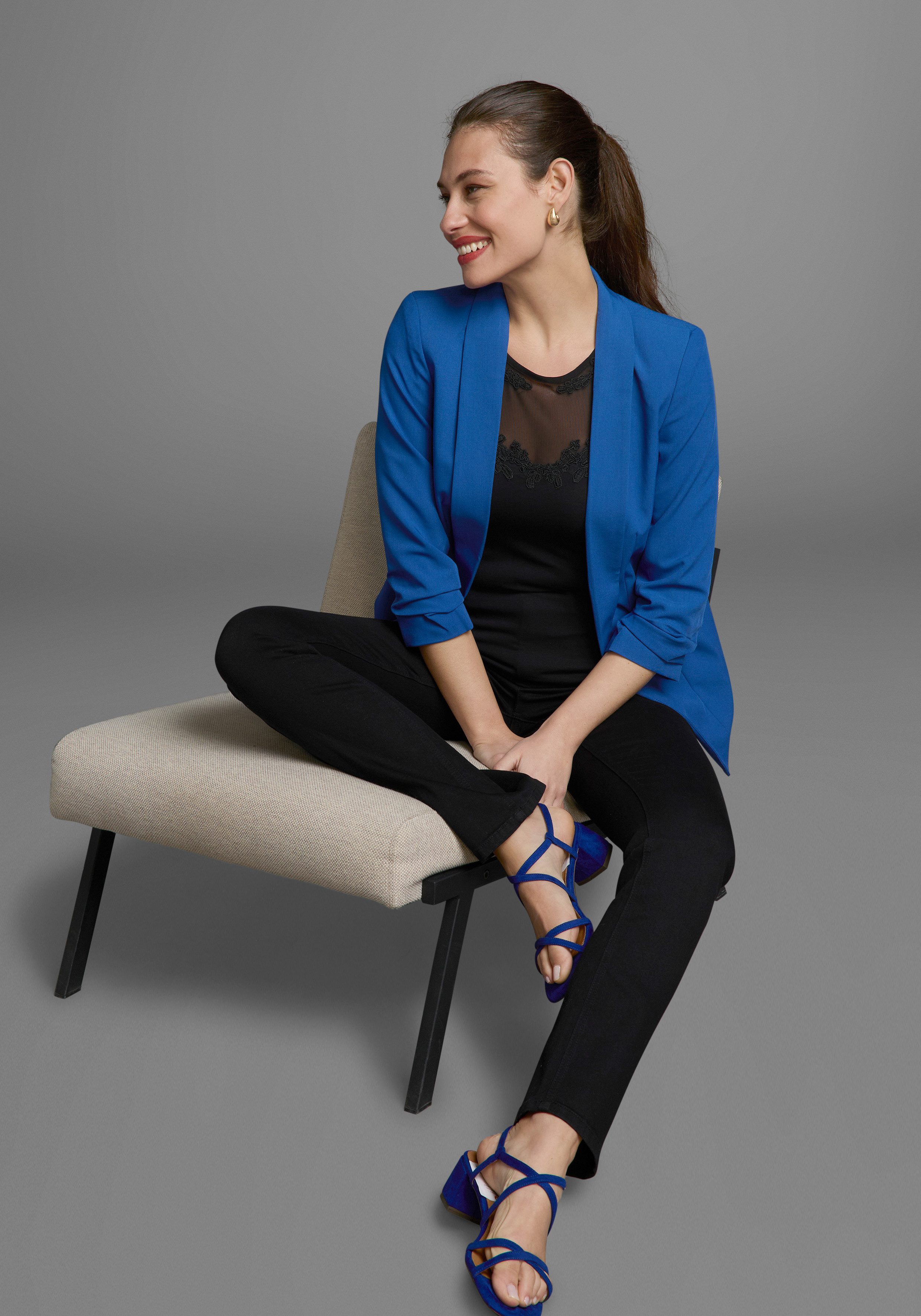 Melrose Shirt met ronde hals Korte mouwen, zeer figuurvolgend, feminiene stijl