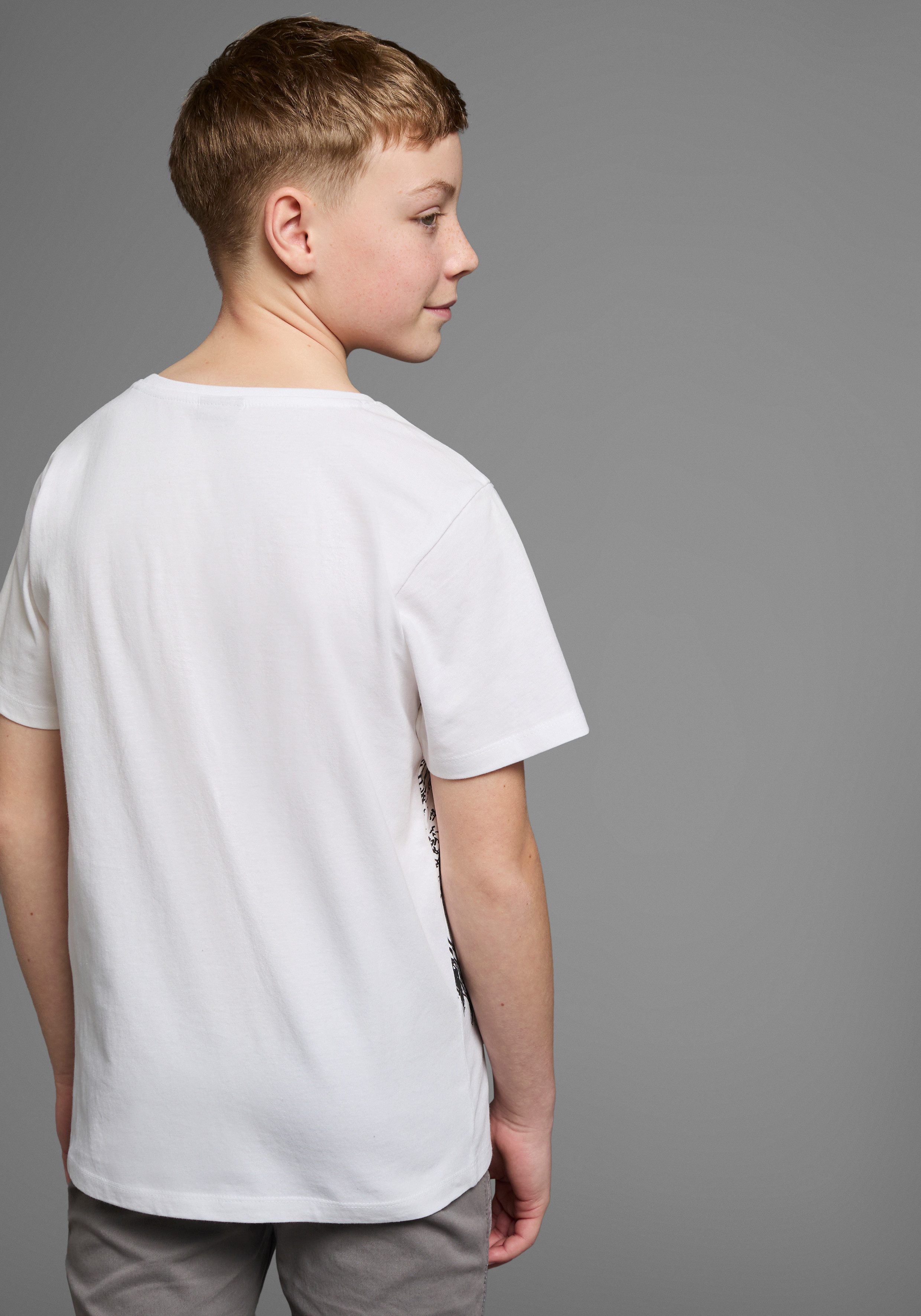 KIDSWORLD T-shirt Met coole LEEUW-print Korte mouwen, basic pasvorm, bedrukt, ronde hals