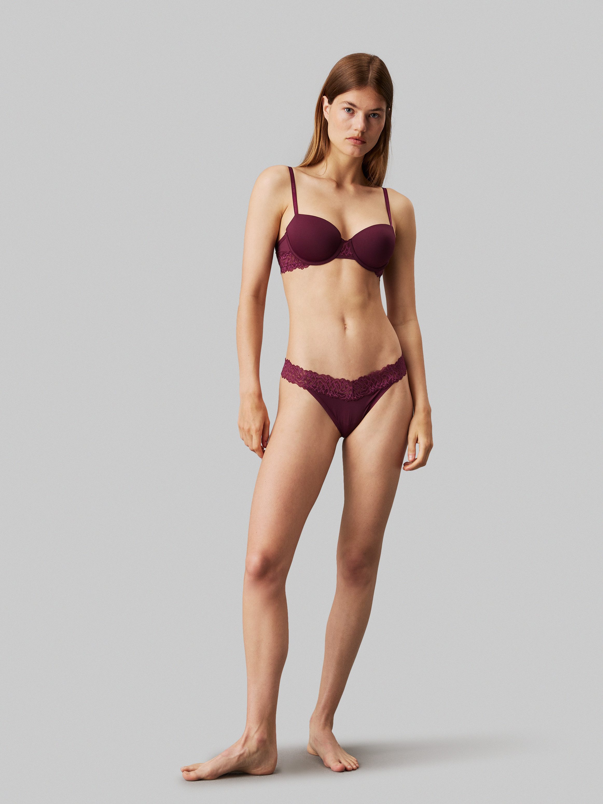 Calvin Klein Stringtanga THONG met kant op de band