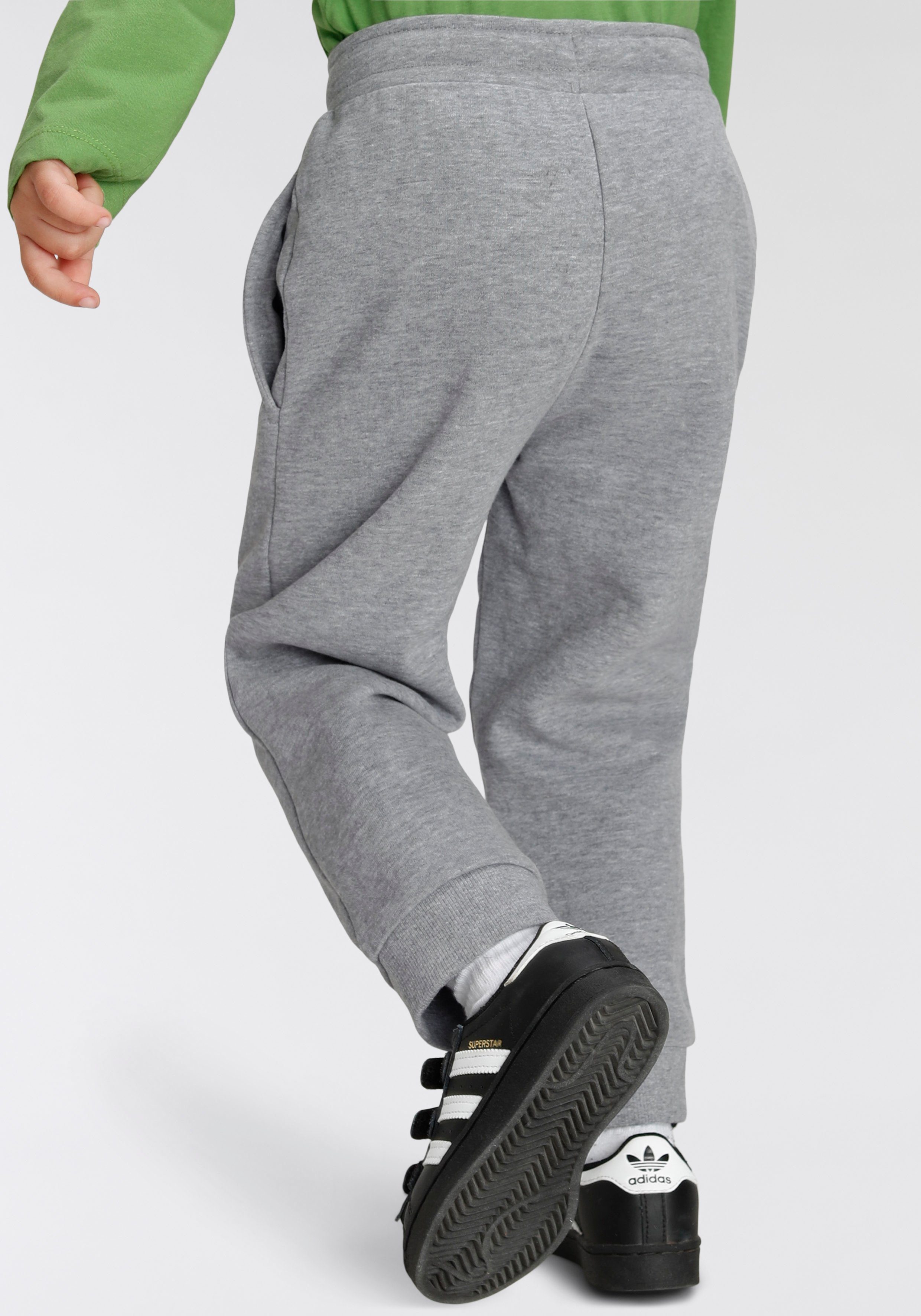 KIDSWORLD Sweatbroek 2-pack joggingbroeken altijd een passende broek erbij (2-delig, Set van 2)