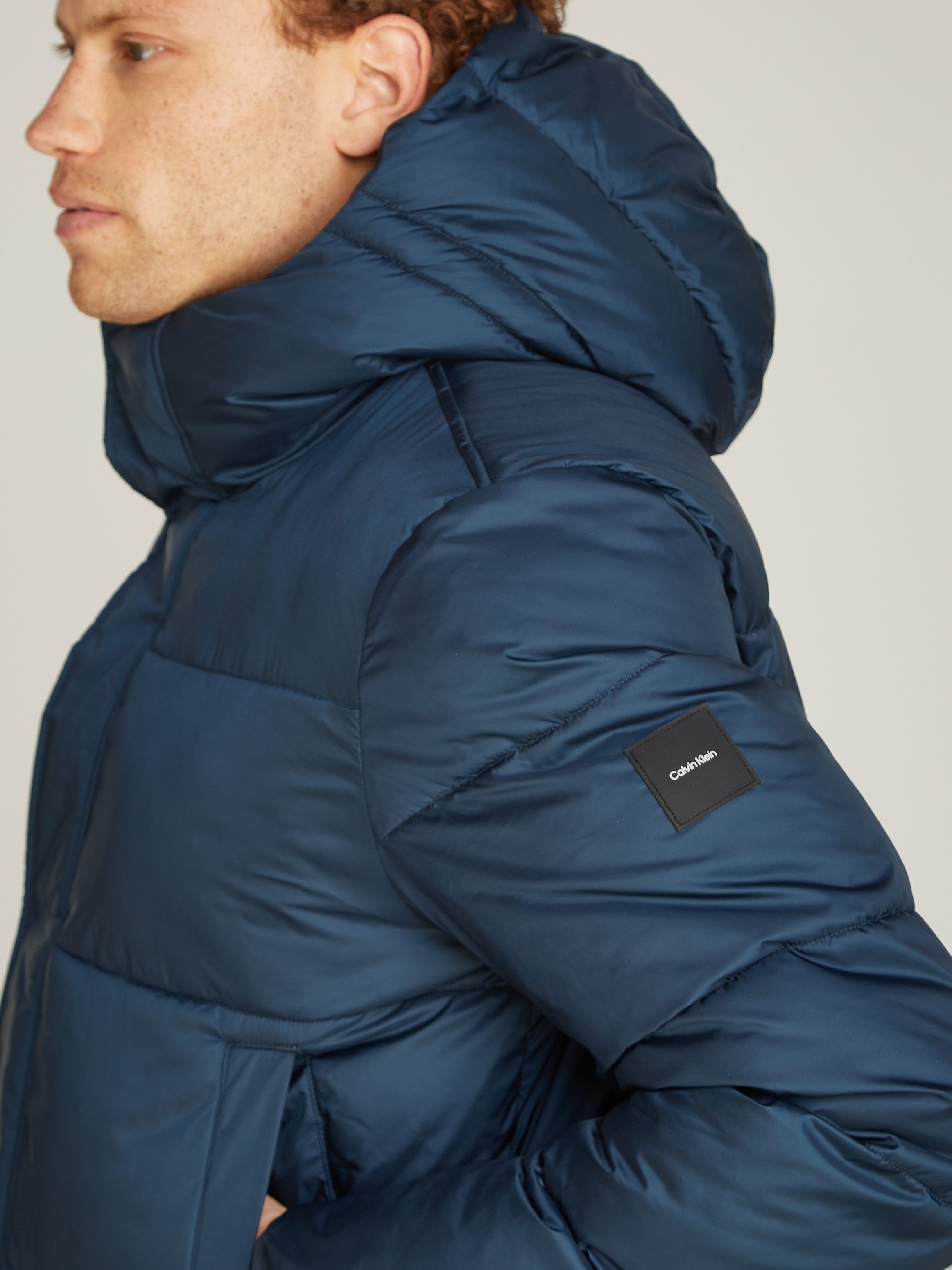 Calvin Klein Korte jas LONG HOODED QUILT PUFFER MW