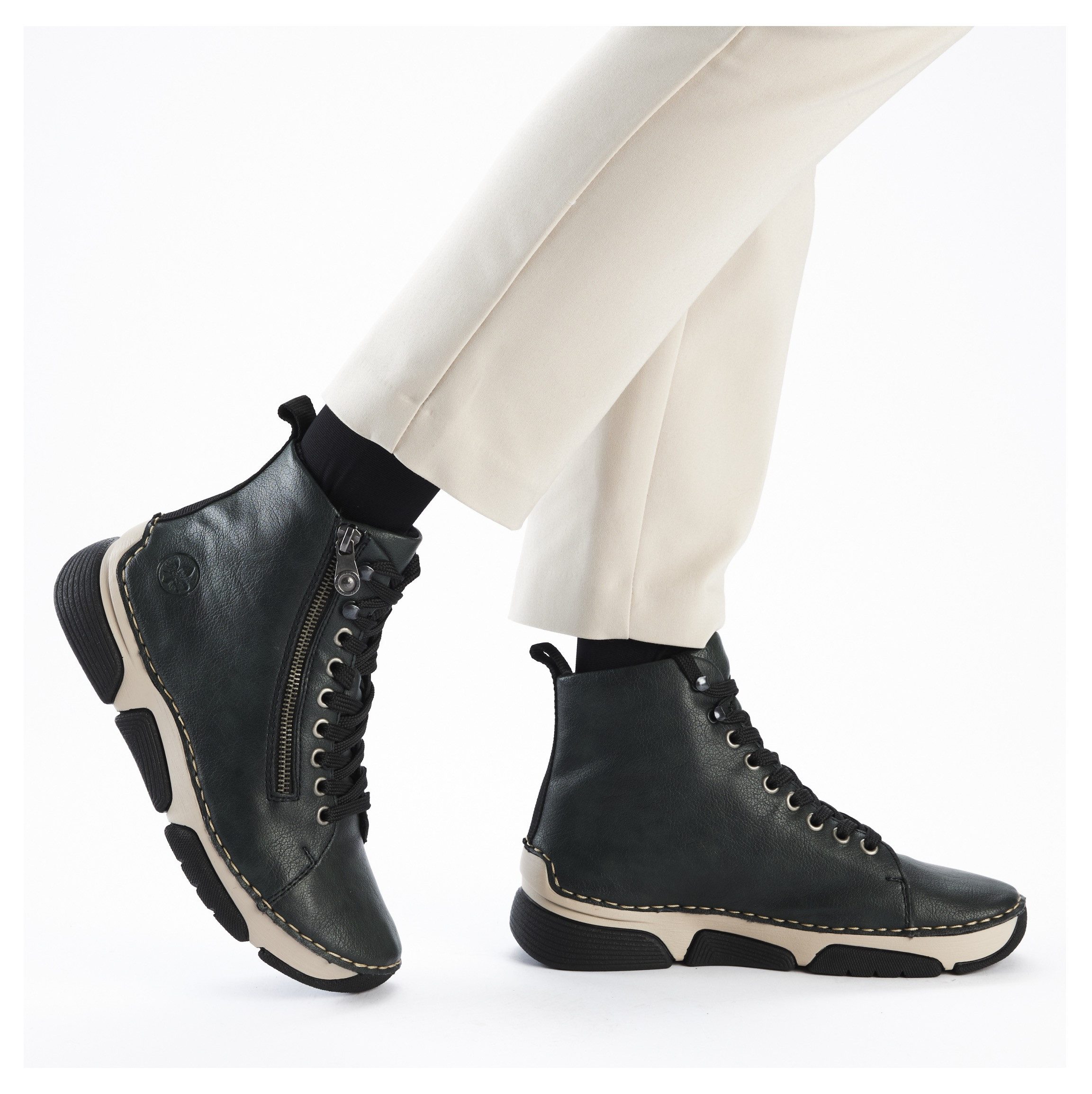 Rieker Sneakers vrijetijdsschoen, lage schoen, veterschoen met contraststiksels