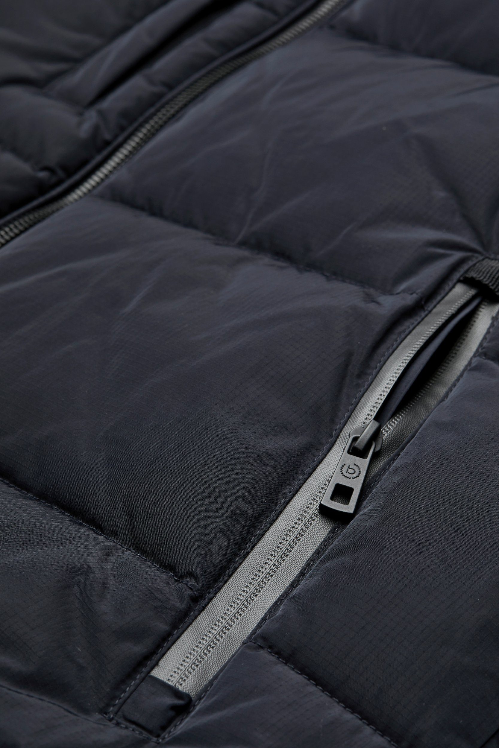 Bugatti Bodywarmer met afneembare capuchon