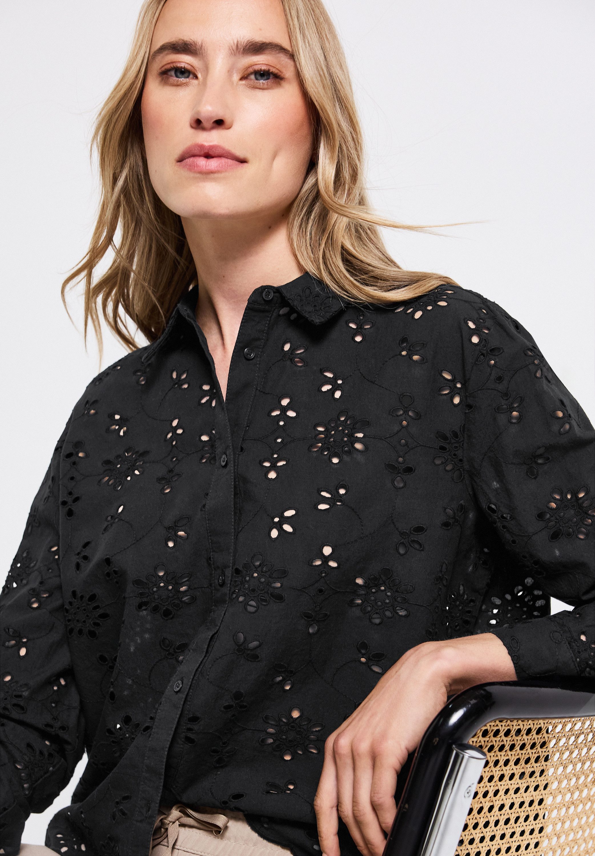 STREET ONE Overhemdblouse met broderie anglaise