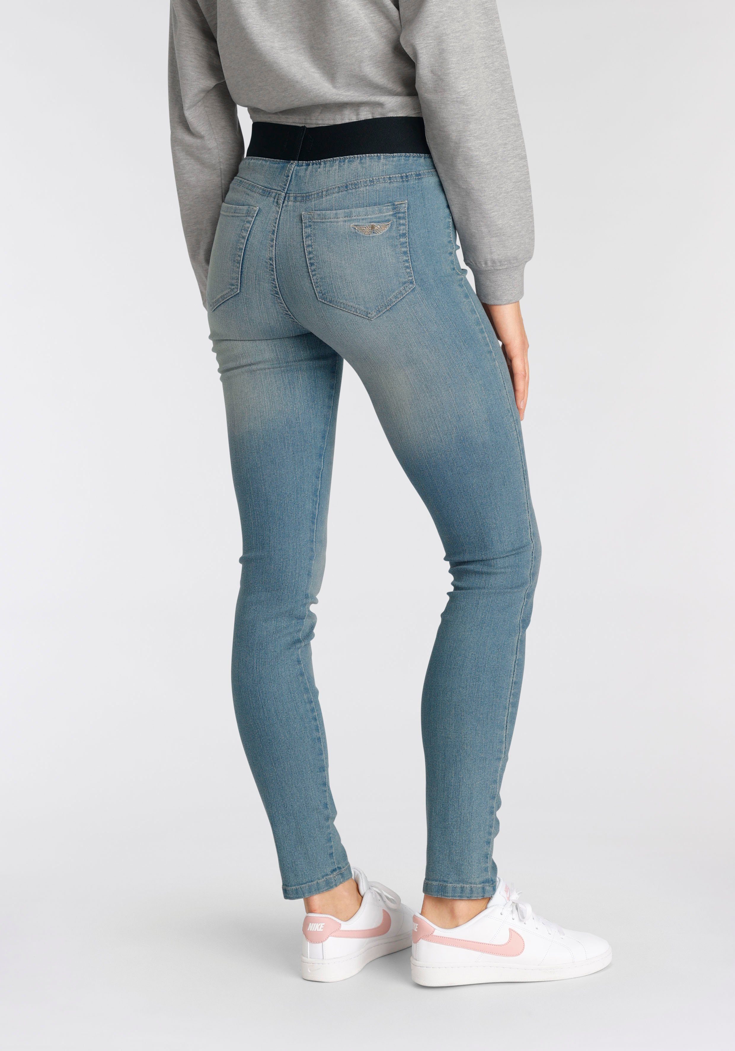 Arizona Skinny fit jeans extra-strakke snit, comfortabele taille, used-look-wassing