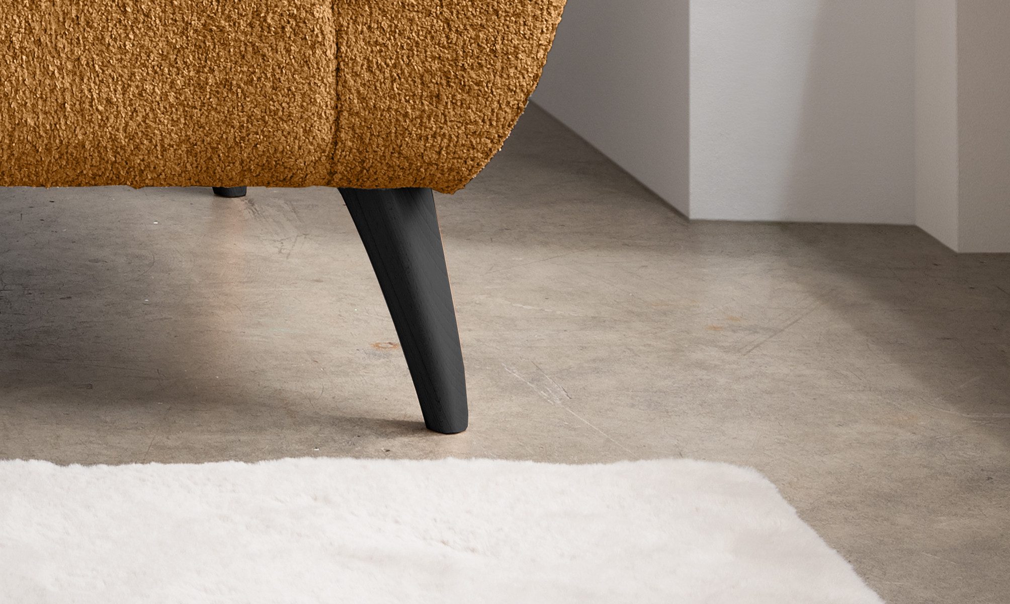 INOSIGN 2-zitsbank twee verschillende pootkleuren naar keuze