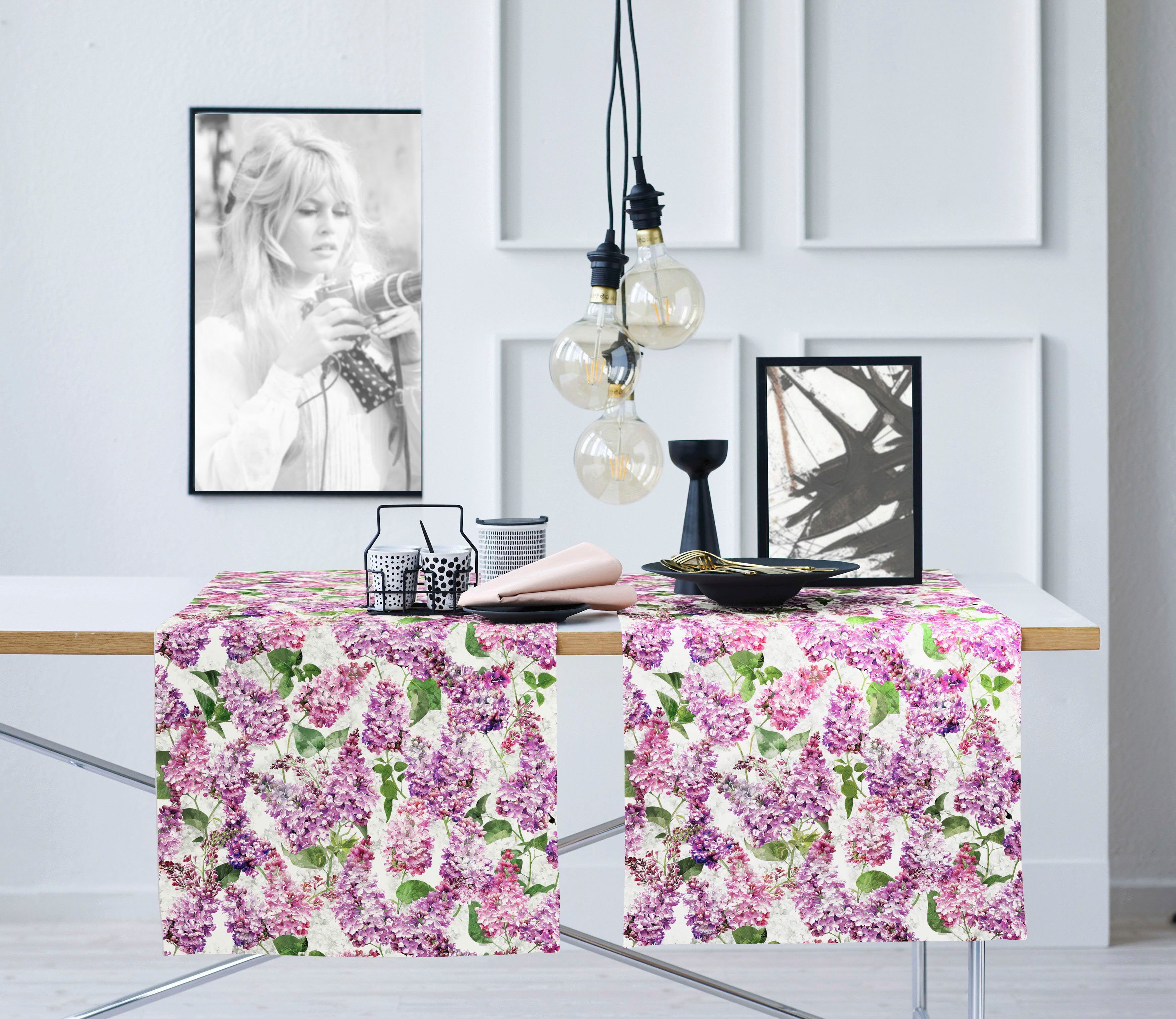 APELT Tafelloper 6820 SPRINGTIME, Lente-decoratie, Lente met bloemenmotief, digitale print, lila all-over (1 stuk)