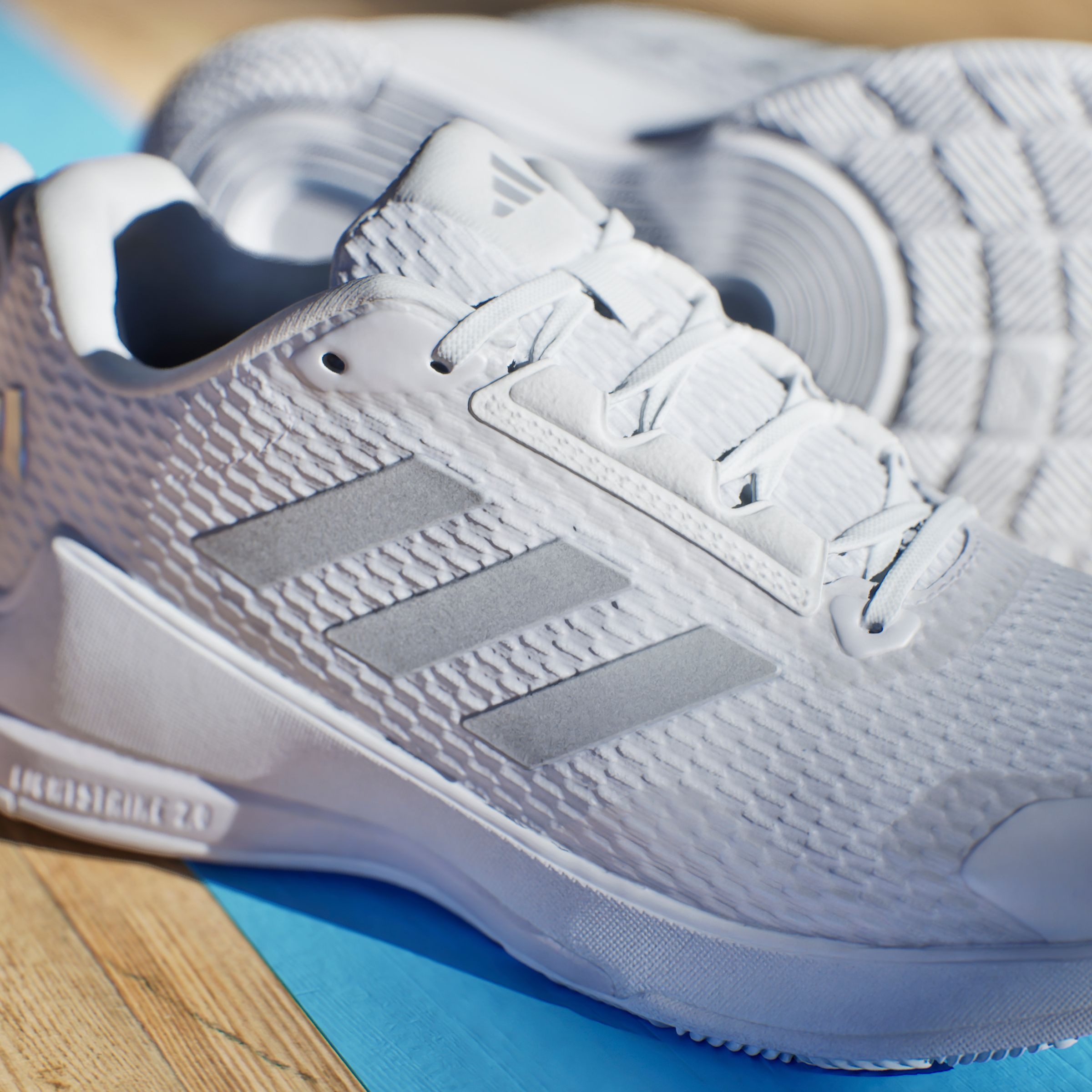 adidas Performance Indoorschoenen NOVAFLIGHT 2 INDOOR bijzonder geschikt voor volleybal en basketbal