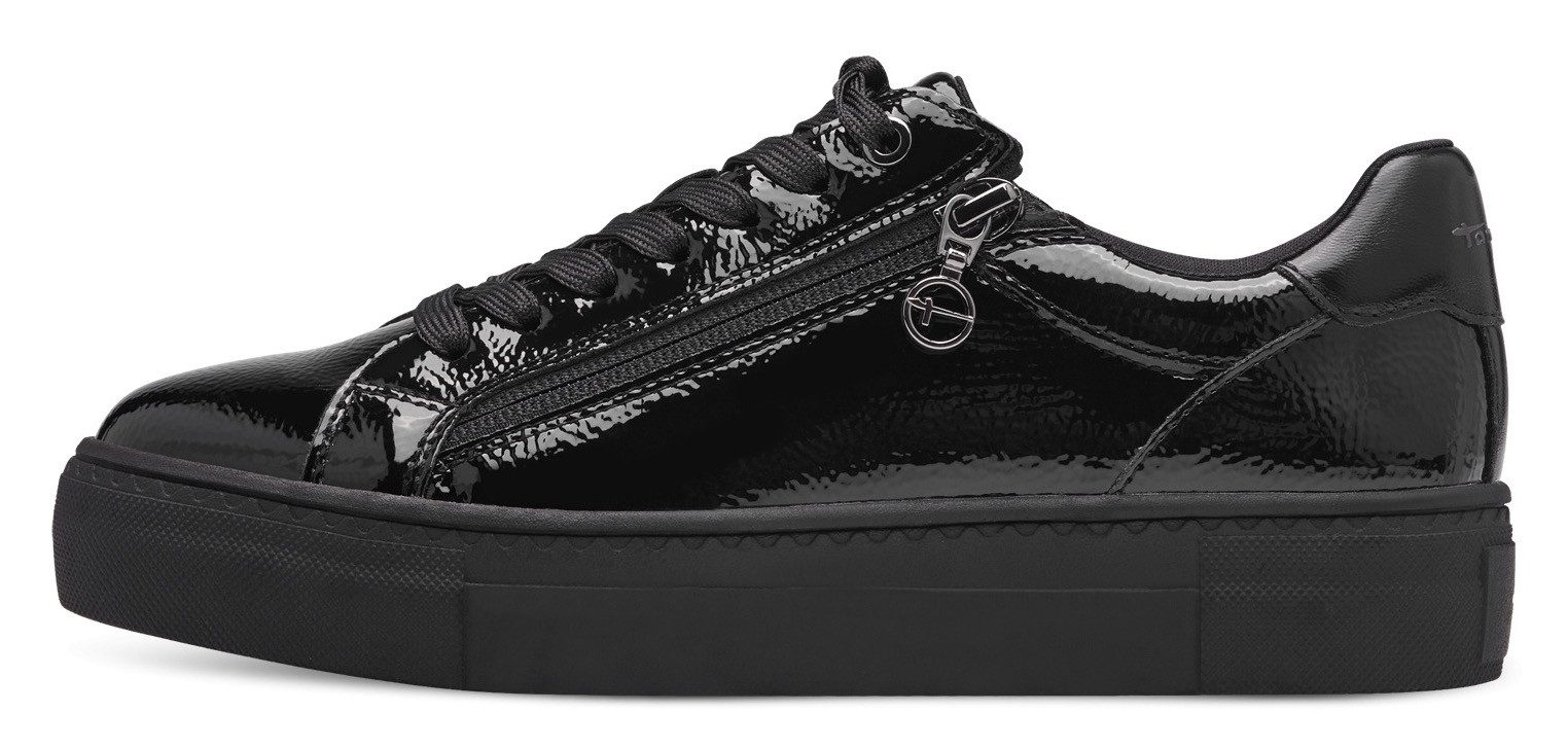 Tamaris Plateausneakers , vrijetijdsschoen, halfschoen, veterschoen met t-logo hanger, vegan