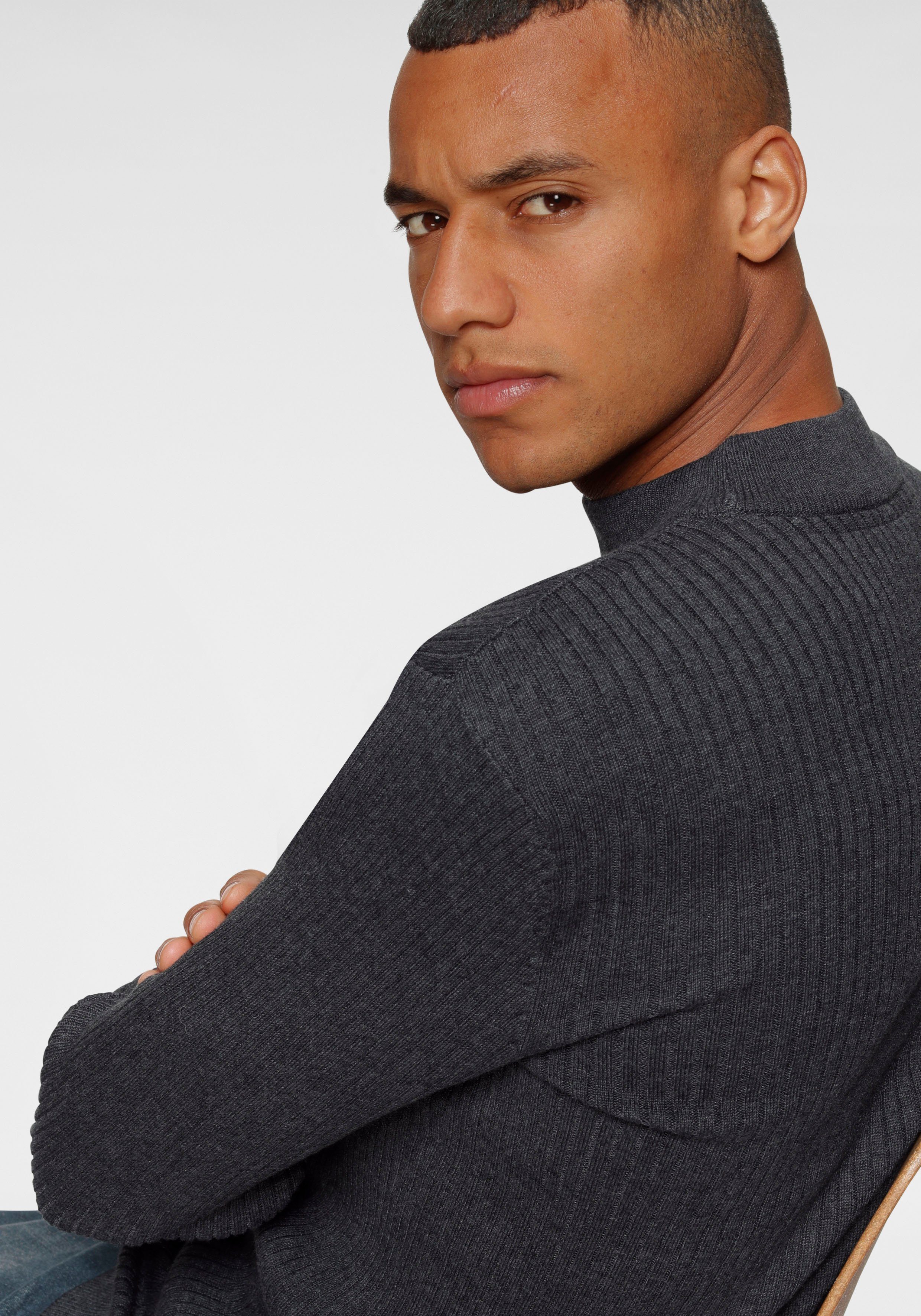 Bruno Banani Trui met staande kraag in ribbrei-look