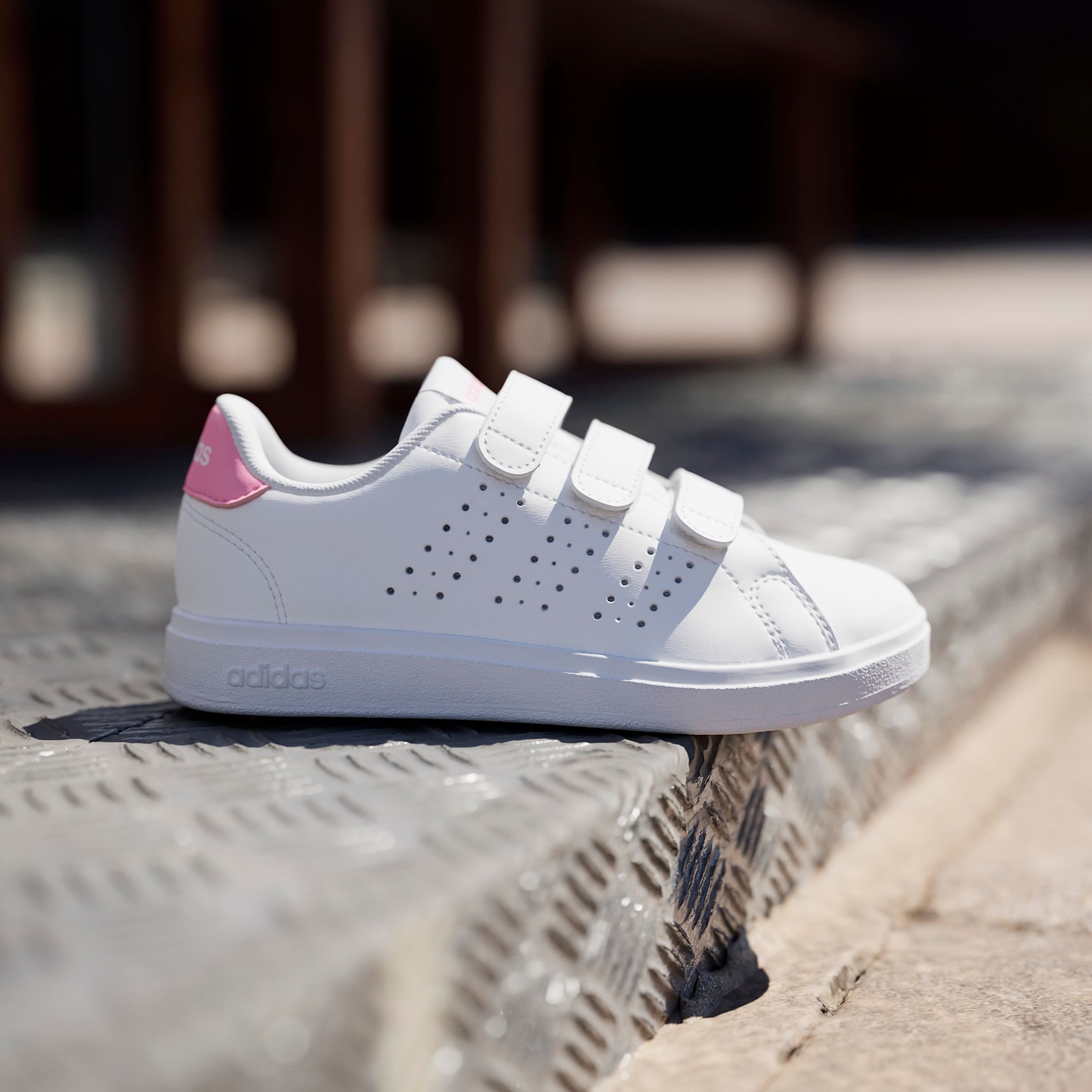 adidas Sportswear Klittenbandschoenen ADVANTAGE BASE 2.0 KIDS Ontwerp in de sporen van de adidas Stan Smith