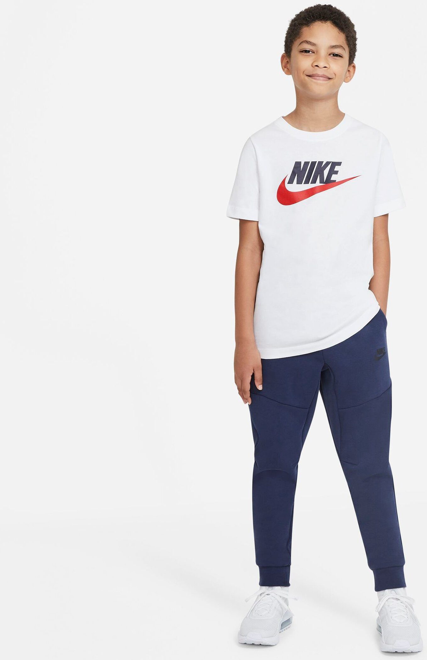 Nike Sportswear T-shirt Big Kids' Cotton T-Shirt