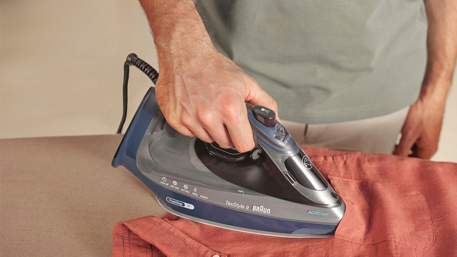 Braun Stoomstrijkijzer Dampfbügeleisen TexStyle 9 SI 9682 DB