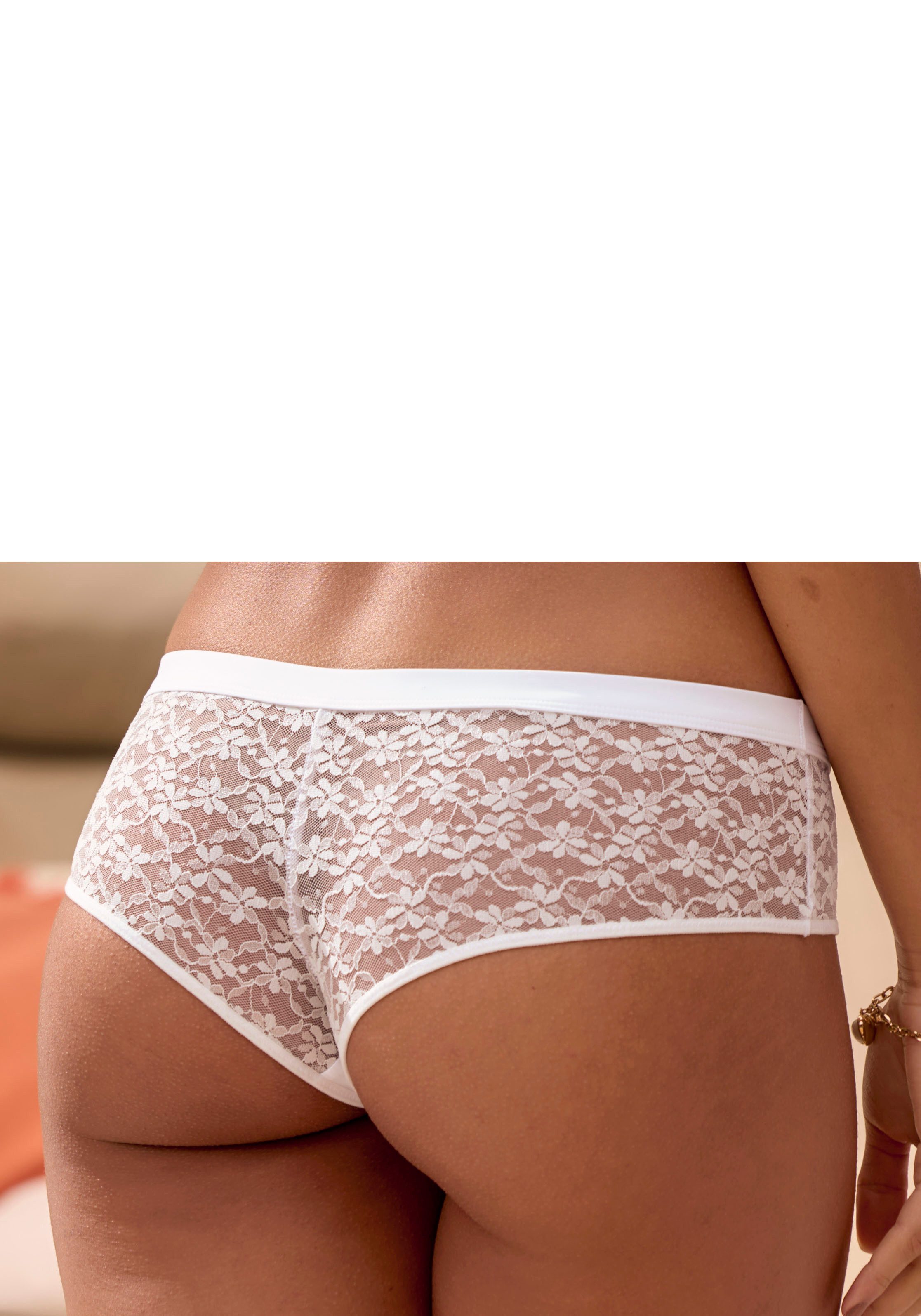 Vivance Stringpants van delicate kant in bloemige uitstraling met mooi sierelement, lingerie