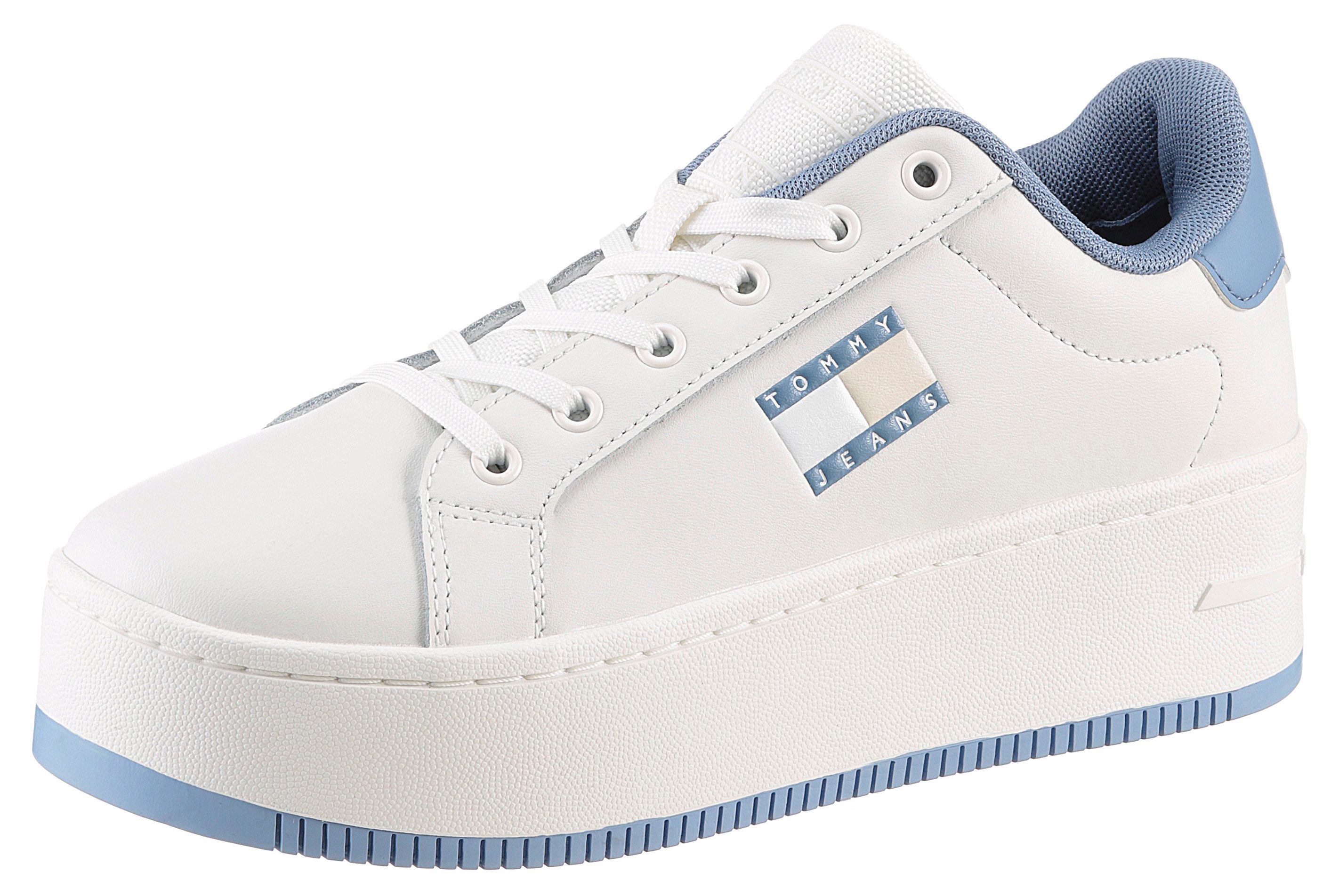 TOMMY JEANS Plateausneakers TJW FLATFORM ESS vrijetijdsschoen halve schoen veterschoen met gepolsterde schacht