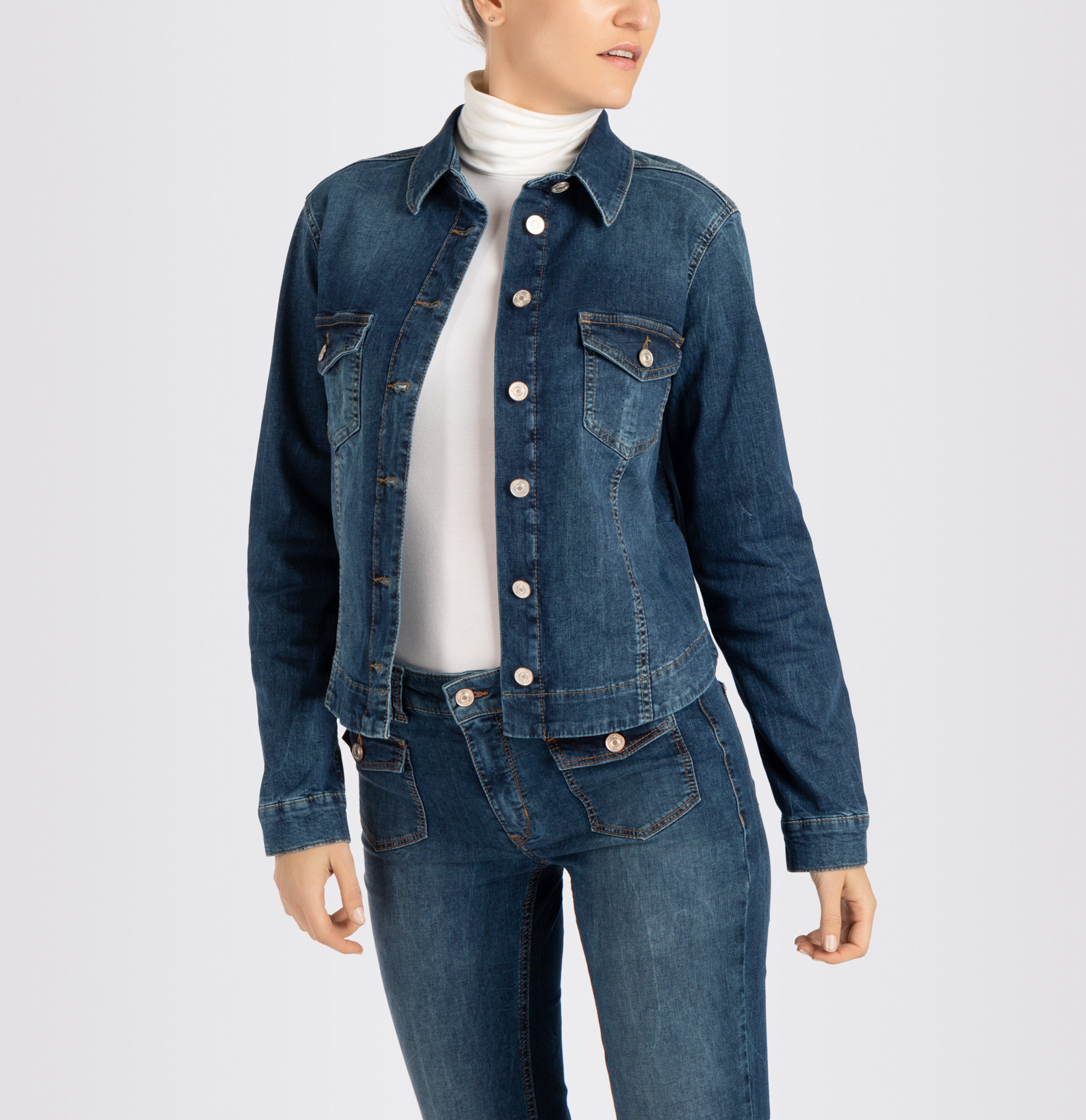 MAC Jeansjack RICH JACKET van lichte zomerse denimkwaliteit met hoog katoenpercentage