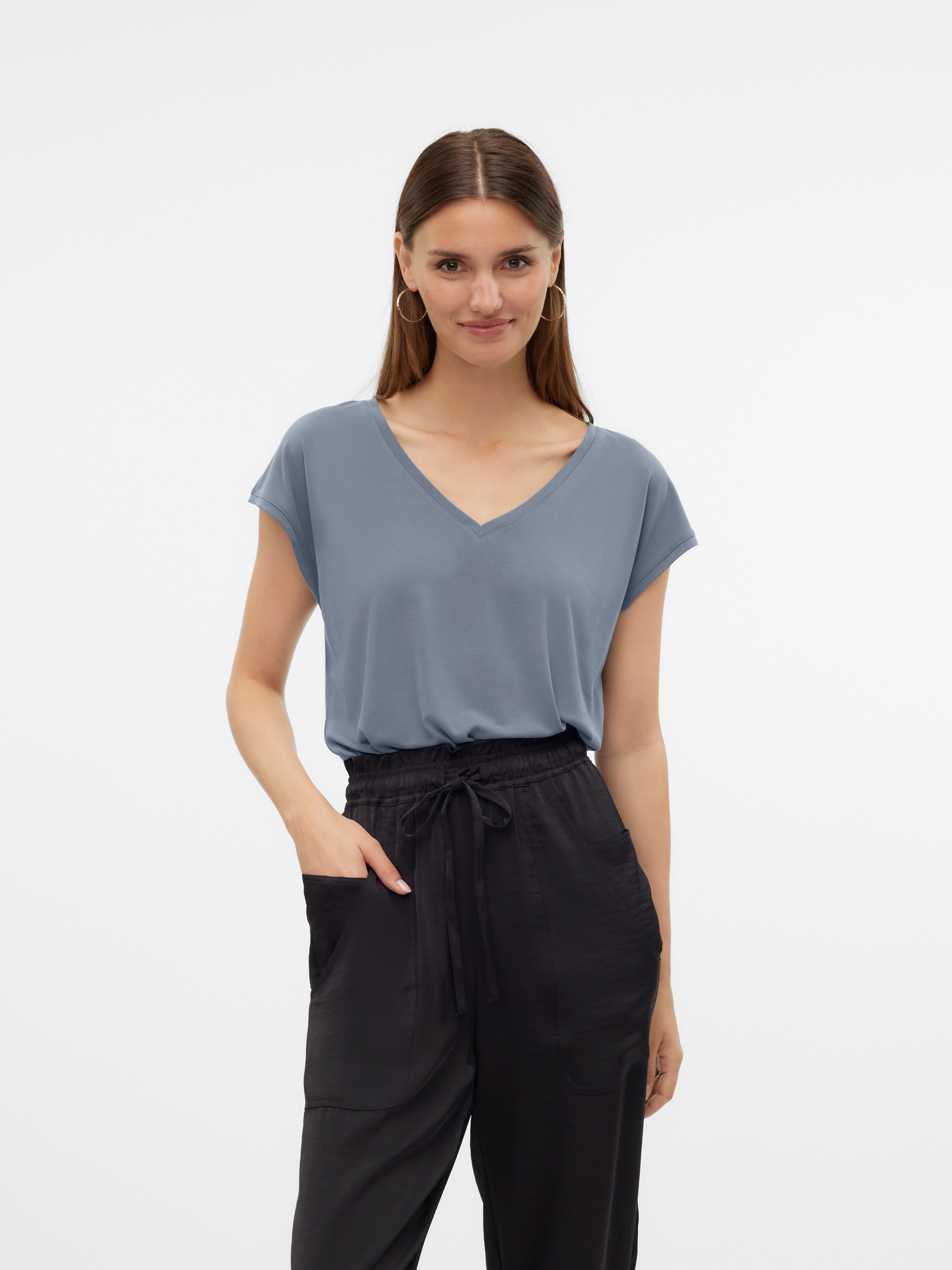 Vero Moda Shirt met V-hals VMFILLI SS V-NECK TEE GA NOOS in een materialenmix met tencel™ modal