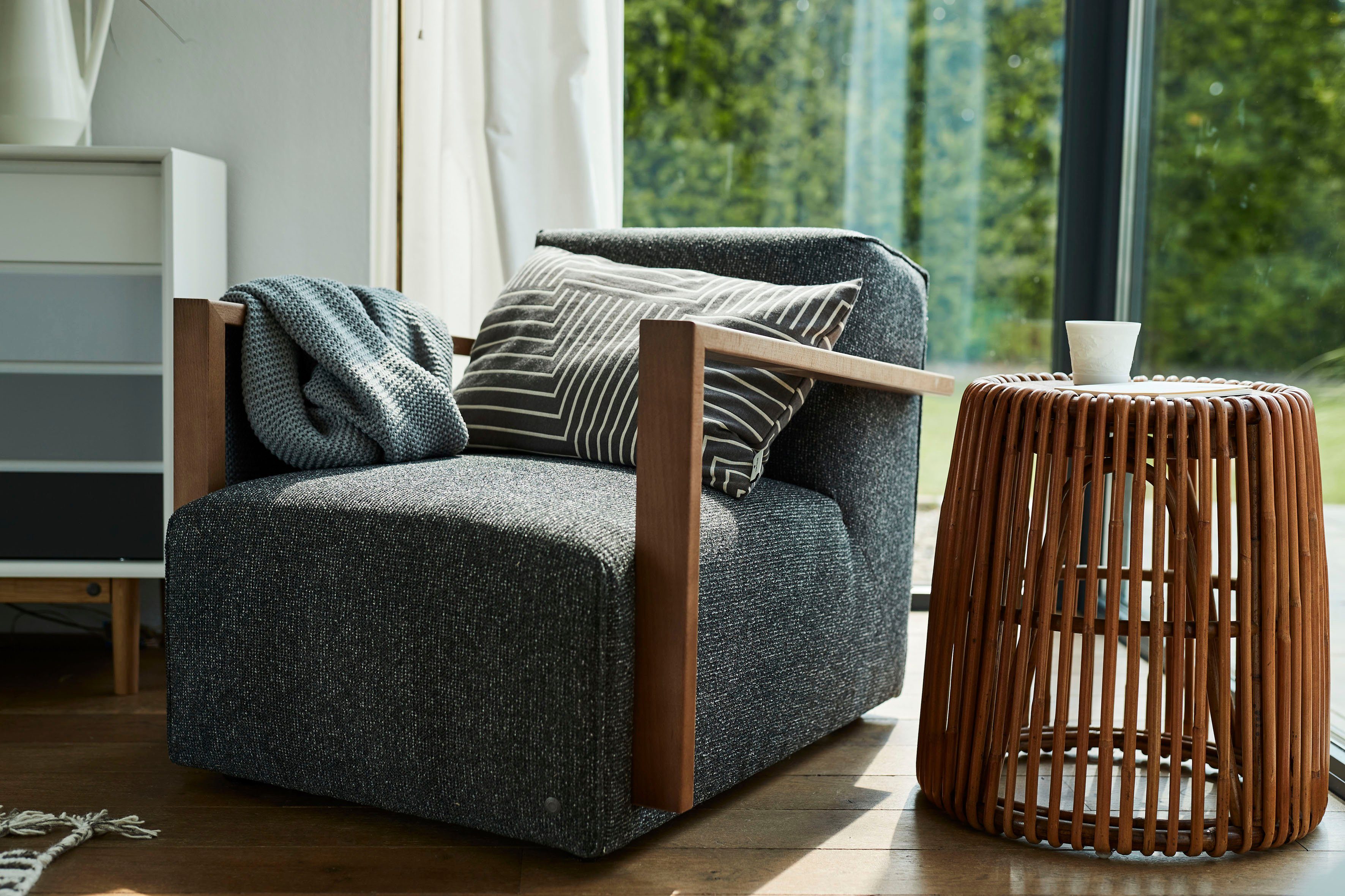TOM TAILOR HOME Bijzettafel T-RATTAN SIDE TABLE HIGH hoge bijzettafel van rotan met plaat van gerecyclede teakhout