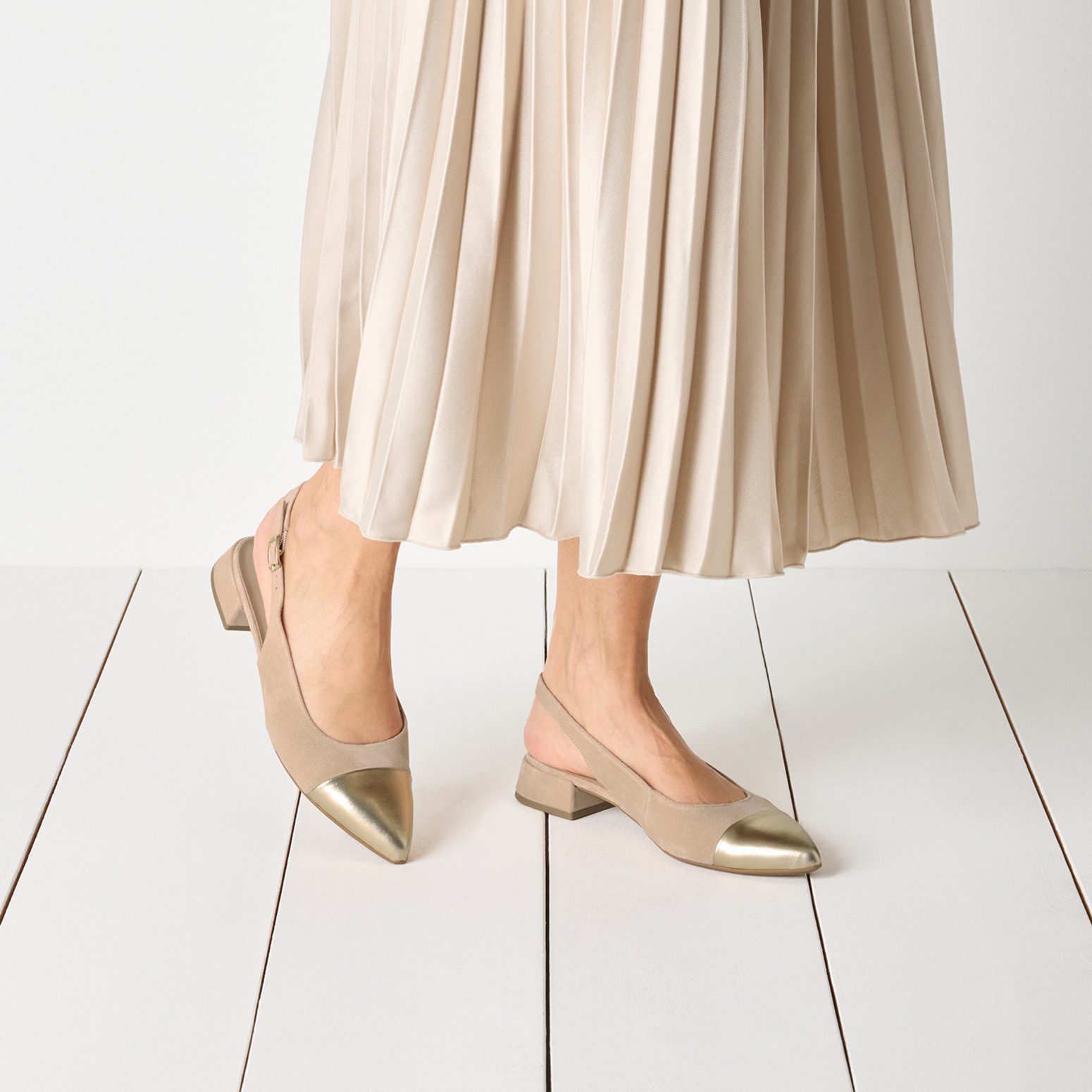 Tamaris Slingback pumps