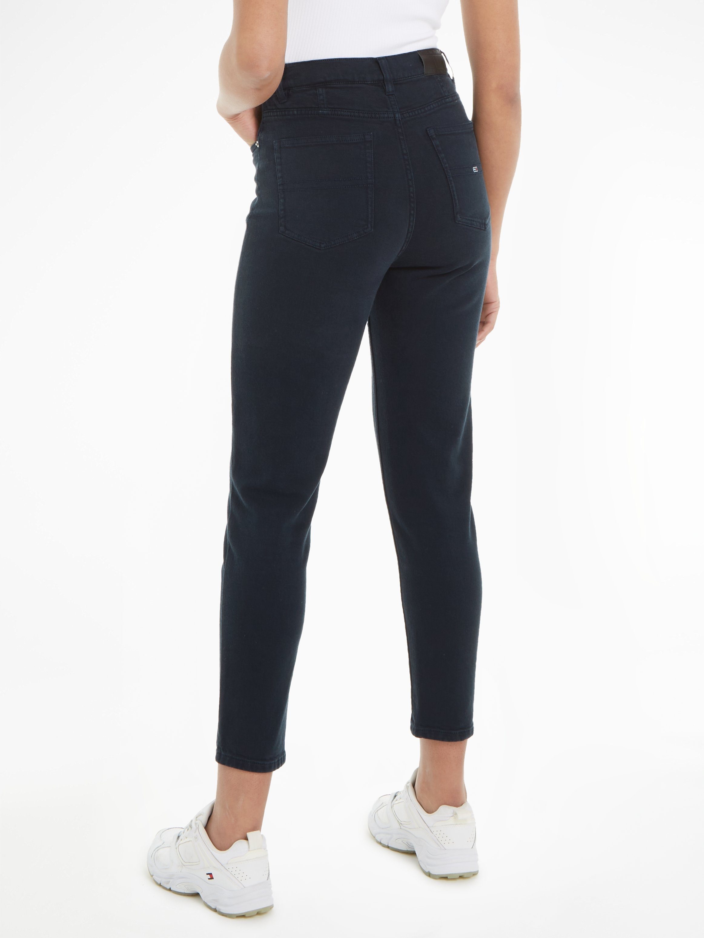TOMMY JEANS Geweven broek TJW MOM SLIM UH GD met geborduurd logo