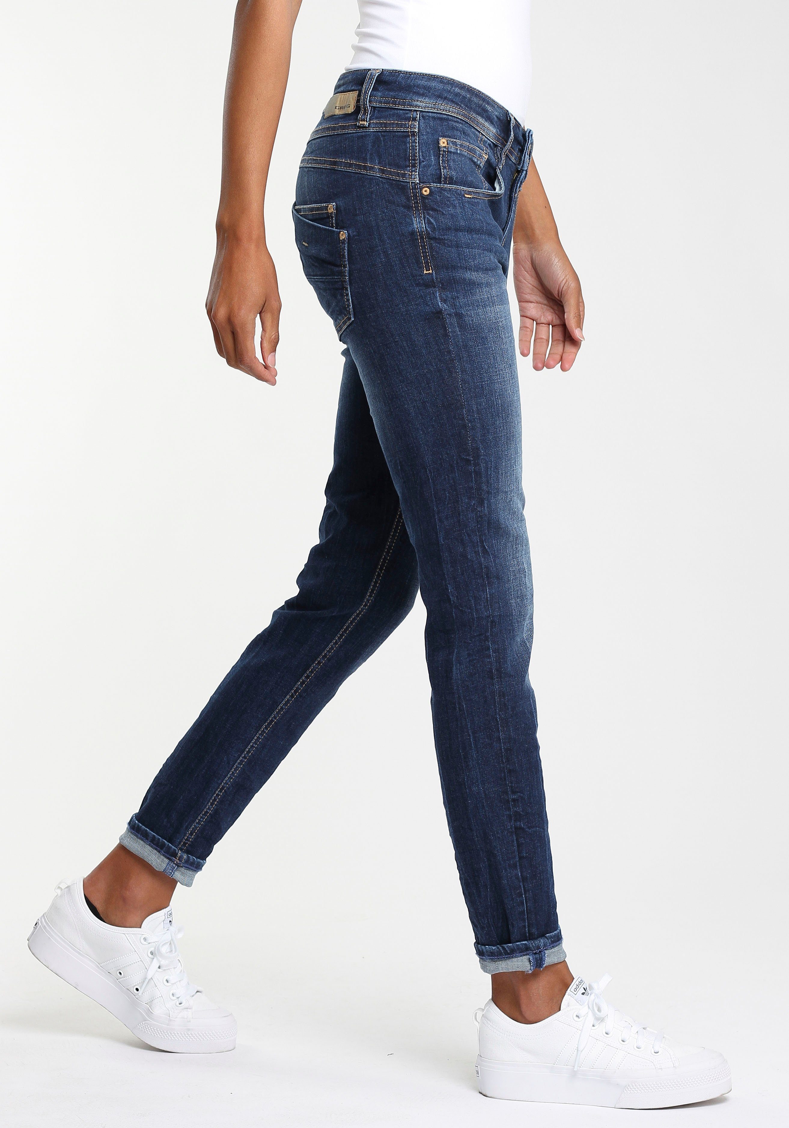 GANG Relax fit jeans 94AMELIE met dubbele rechter achterzak