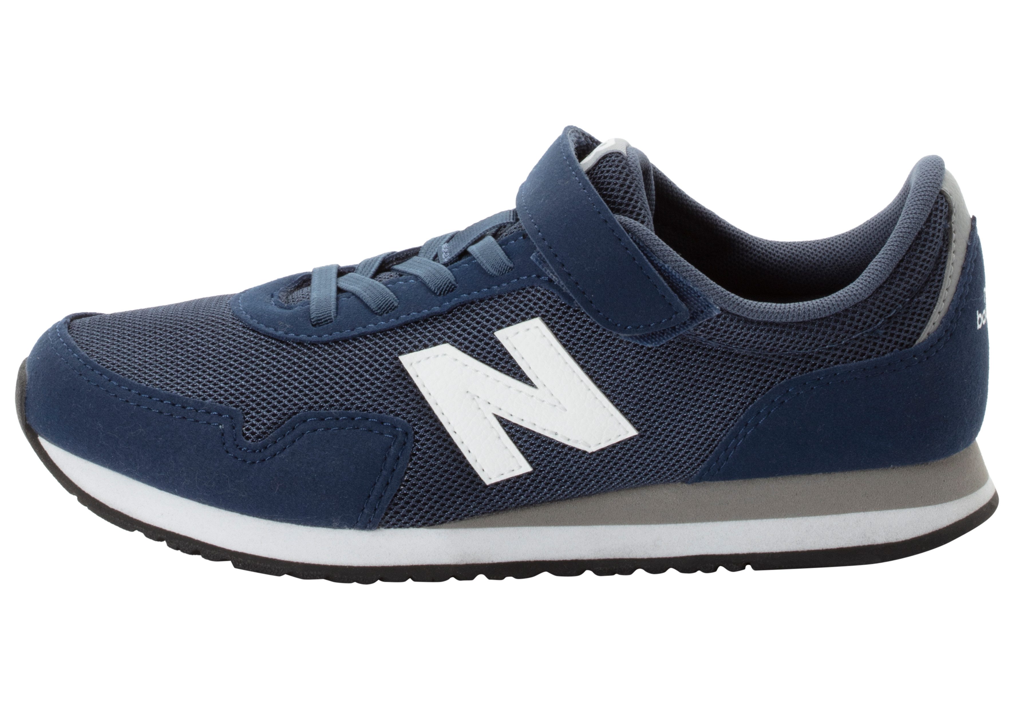New Balance Sneakers PV32