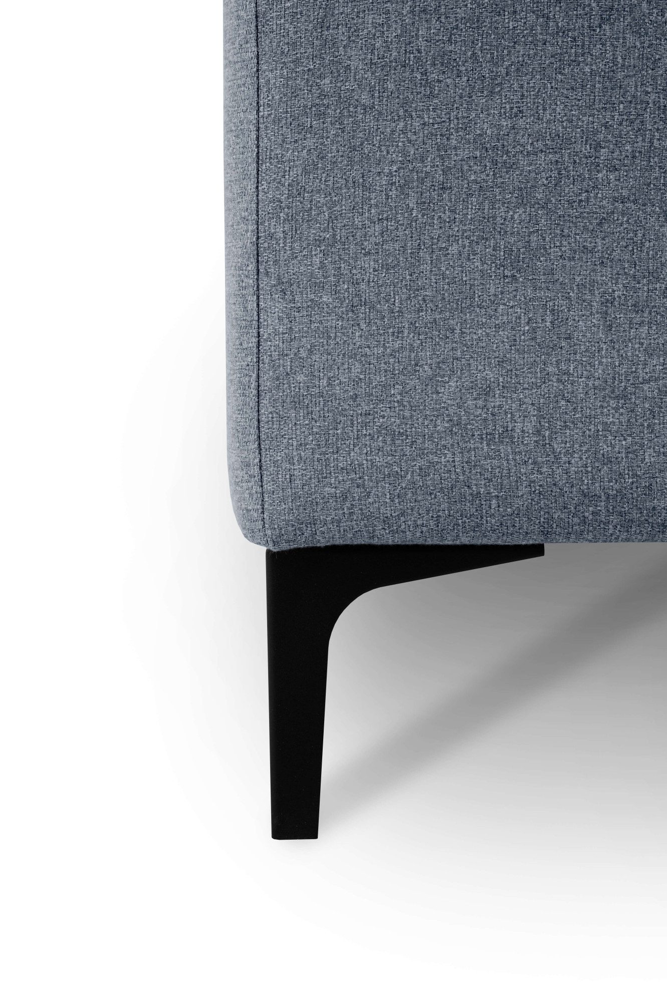 INOSIGN 2,5-zitsbank Henry met metalen poten, in een modern design