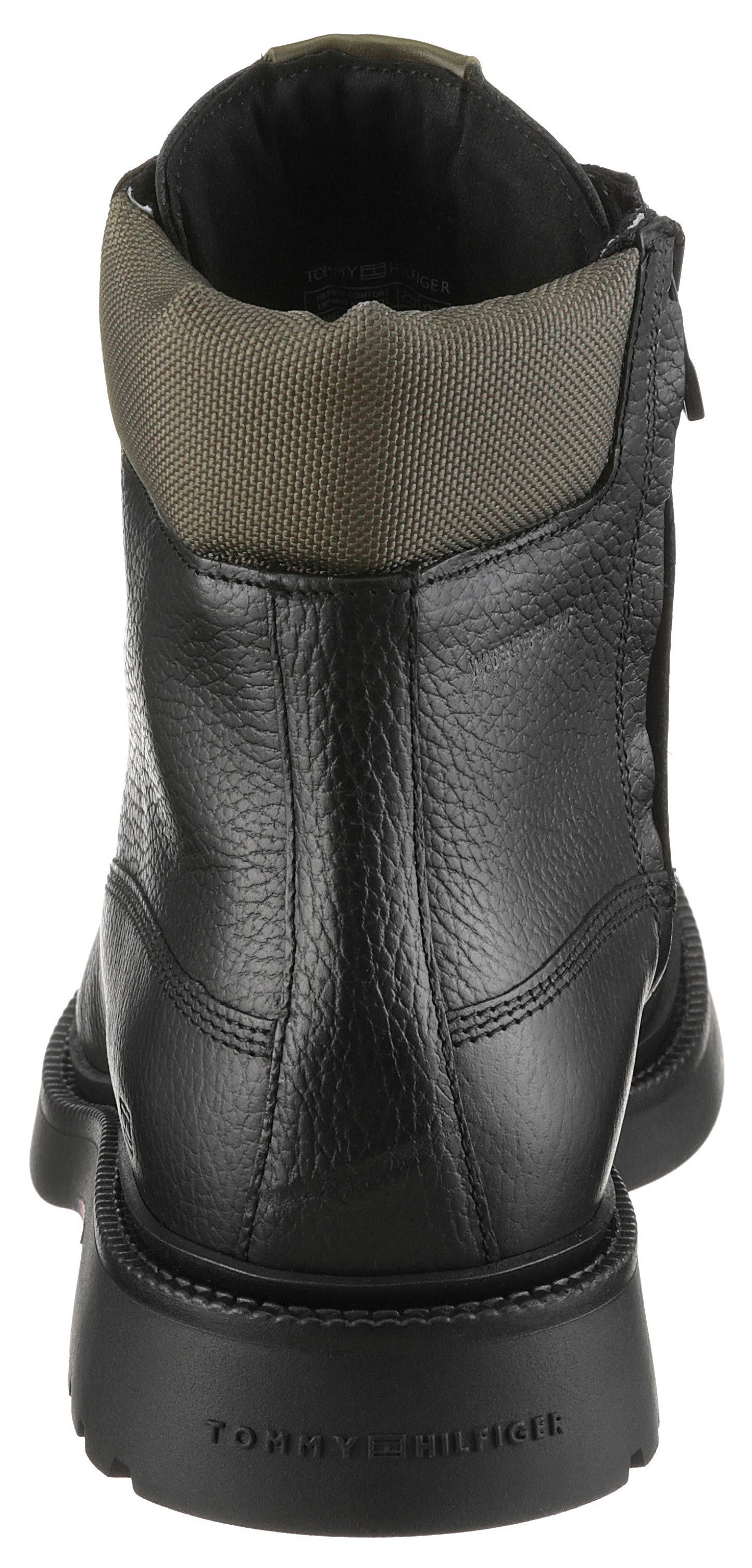 Tommy Hilfiger Veterschoenen HILFIGER COMFORT LWT WRM MX BOOT herfstboots, veterenkellaars met logo-patch op de schoentong