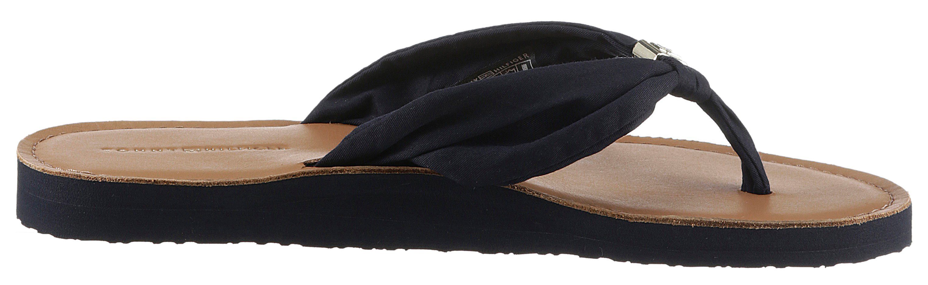 Tommy Hilfiger Teenslippers TH ELEVATED BEACH SANDAL , zomerschoen, comfortabele schoen, flats, slippers met th-sieraandeel