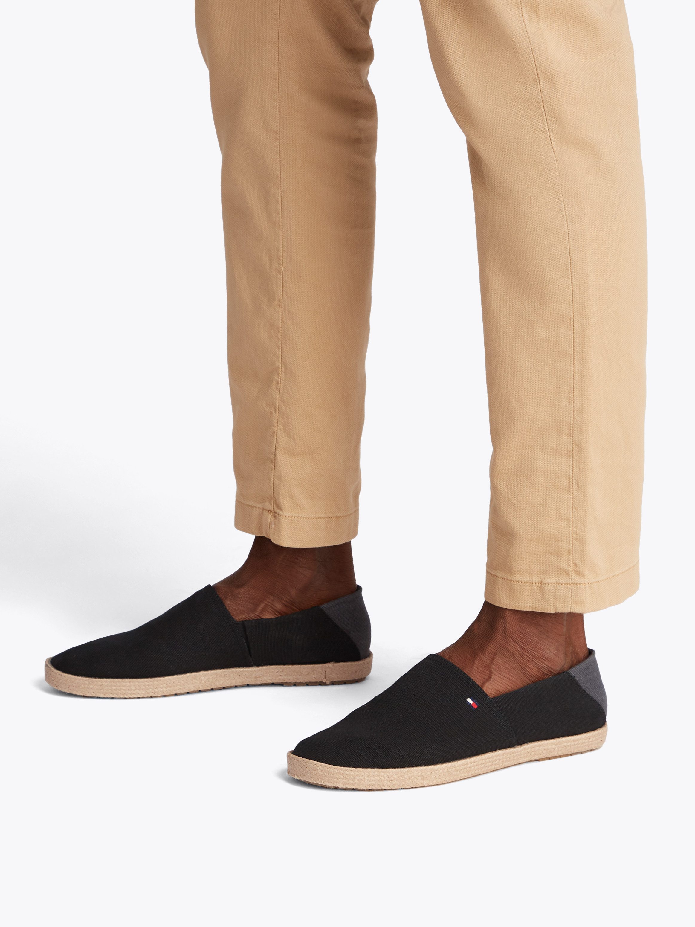 Tommy Hilfiger Instappers HILFIGER ESPADRILLE CORE TEXTILE , instapschoen, espadrilles, zomerschoen, contrastaccent op de hiel