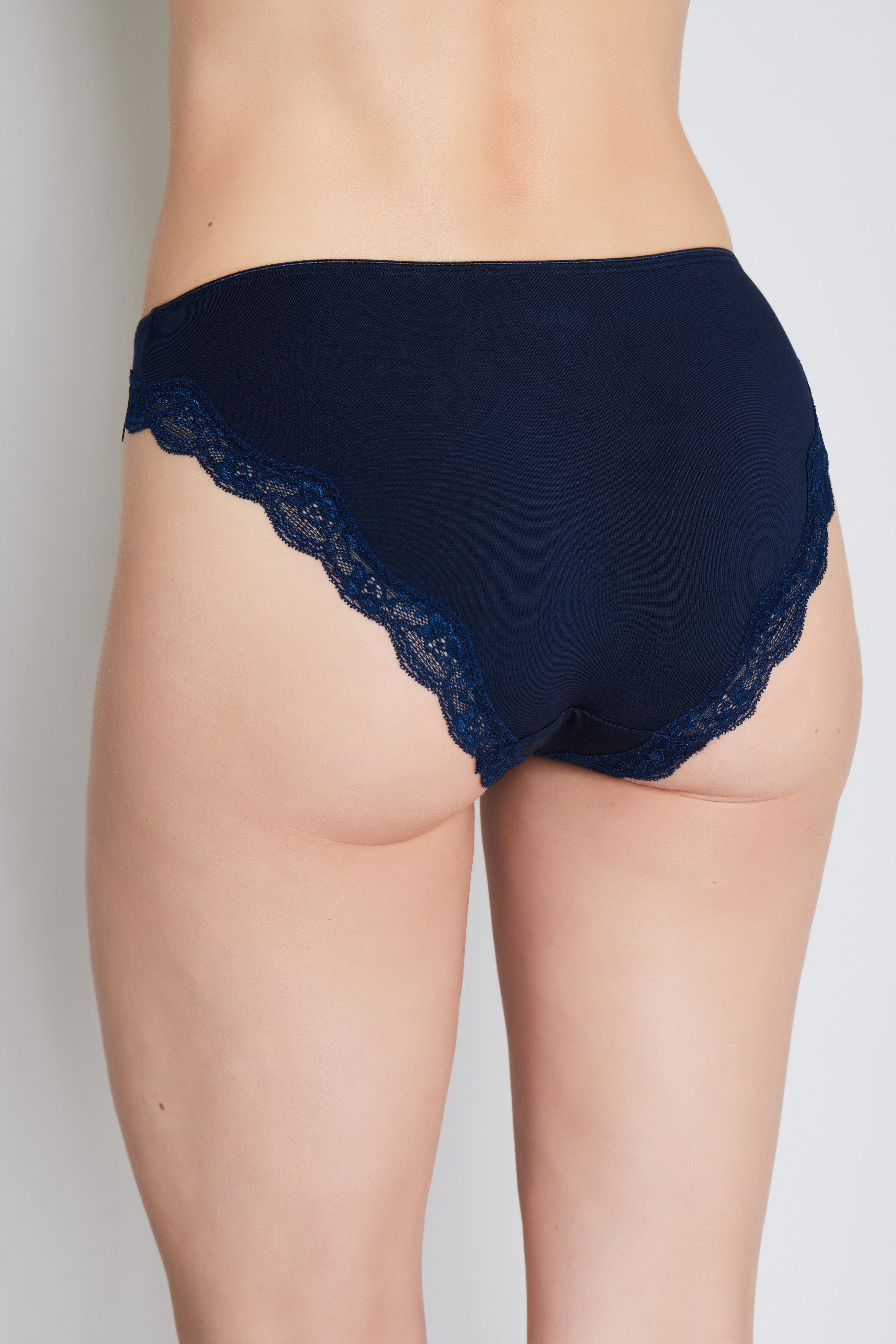 JOOP! Slip Pure met decoratieve kantbies
