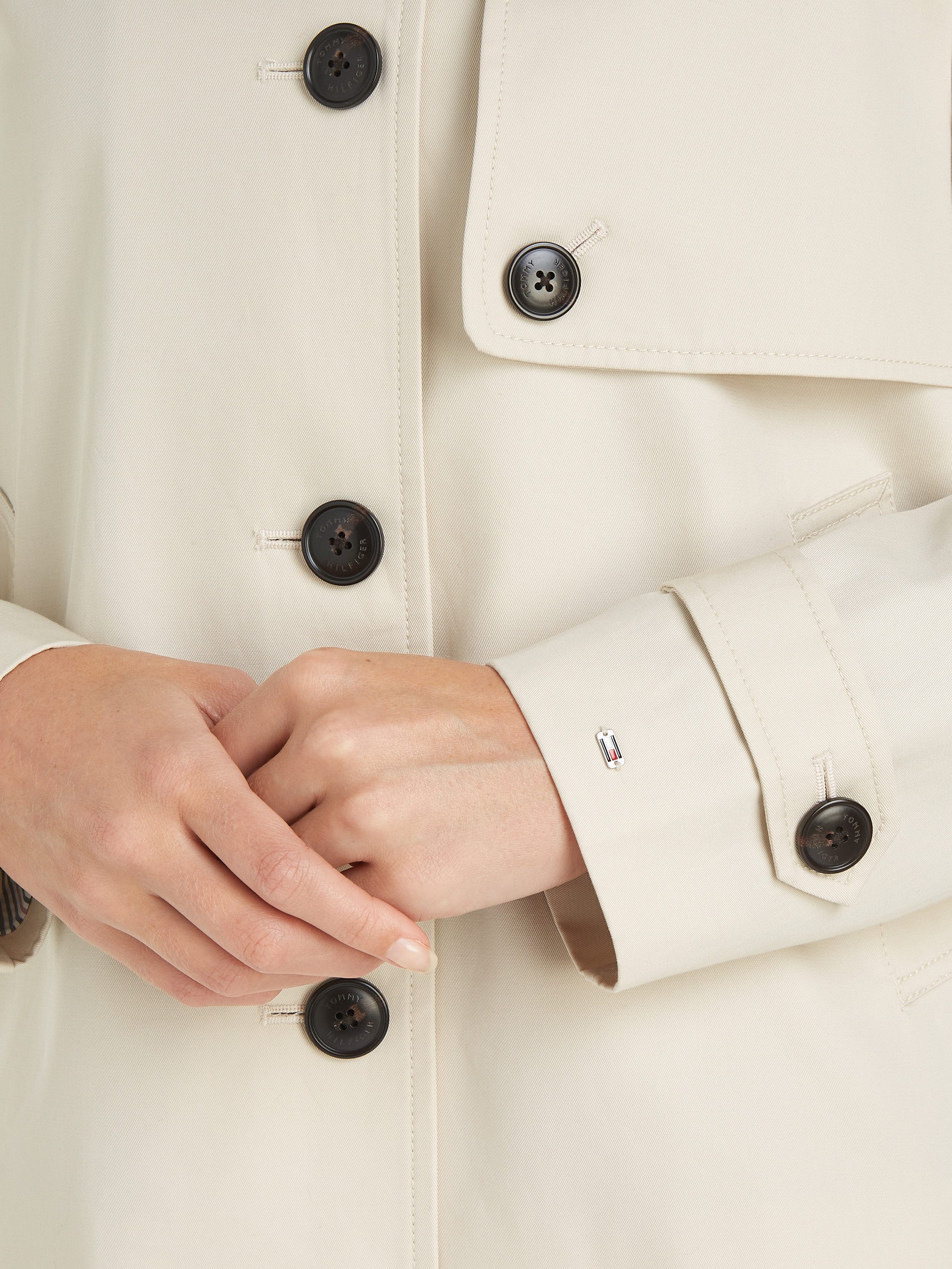 Tommy Hilfiger Kort jack COTTON SB SHORT TRENCH met typische trenchdetails