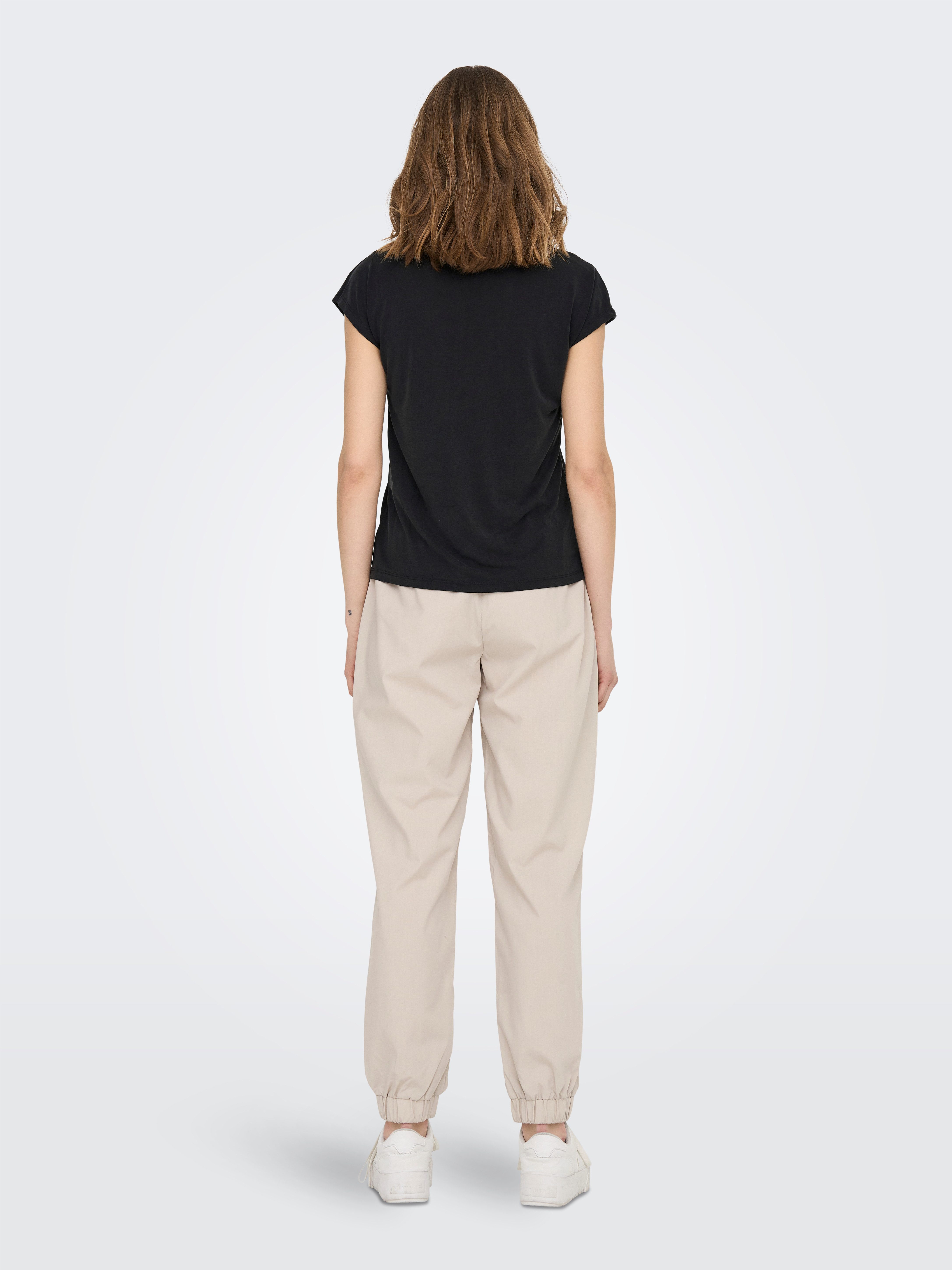 Only Shirt met V-hals ONLFREE S/S MODAL V-NEC TOP BOX JRS NOOS