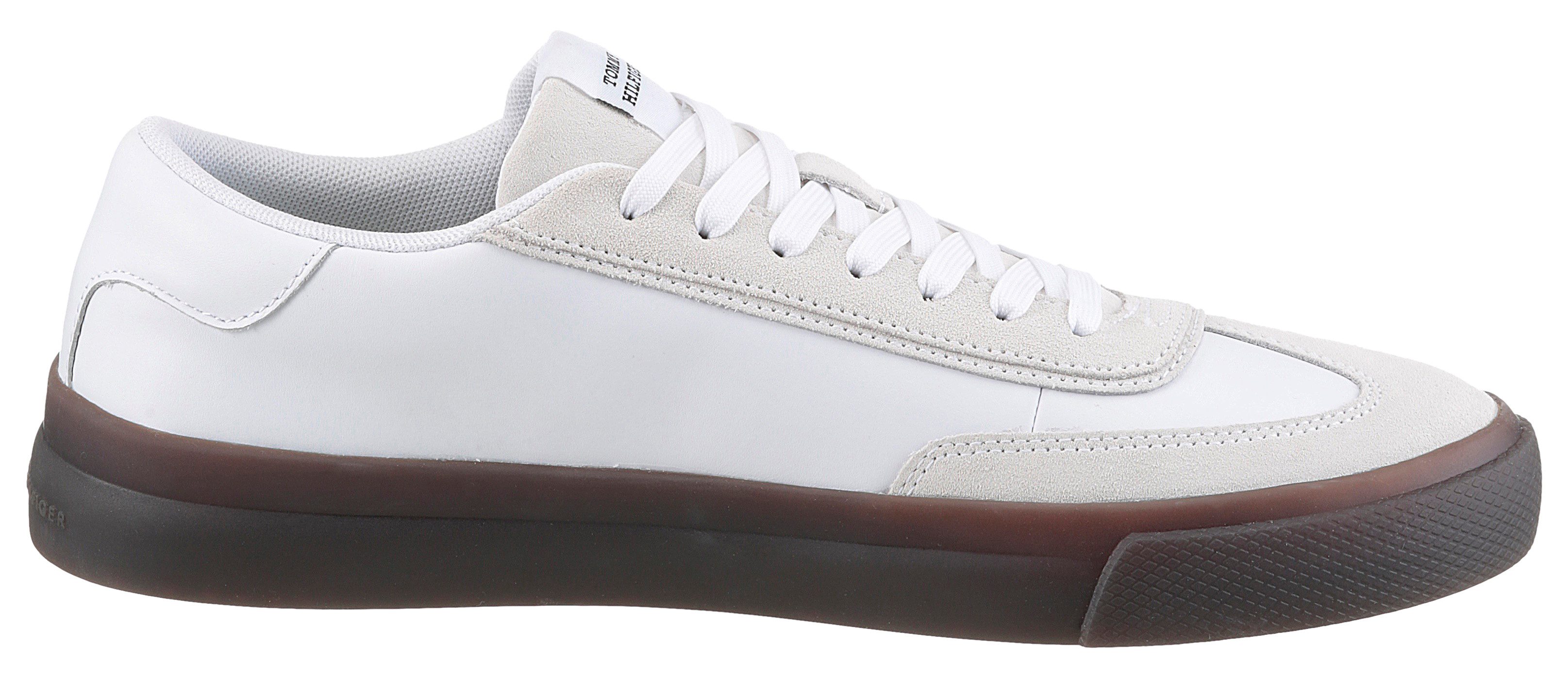 Tommy Hilfiger Sneakers TH CUPSET TERRACE , vrijetijdsschoen, lage schoen, veterschoen met zijstrepen