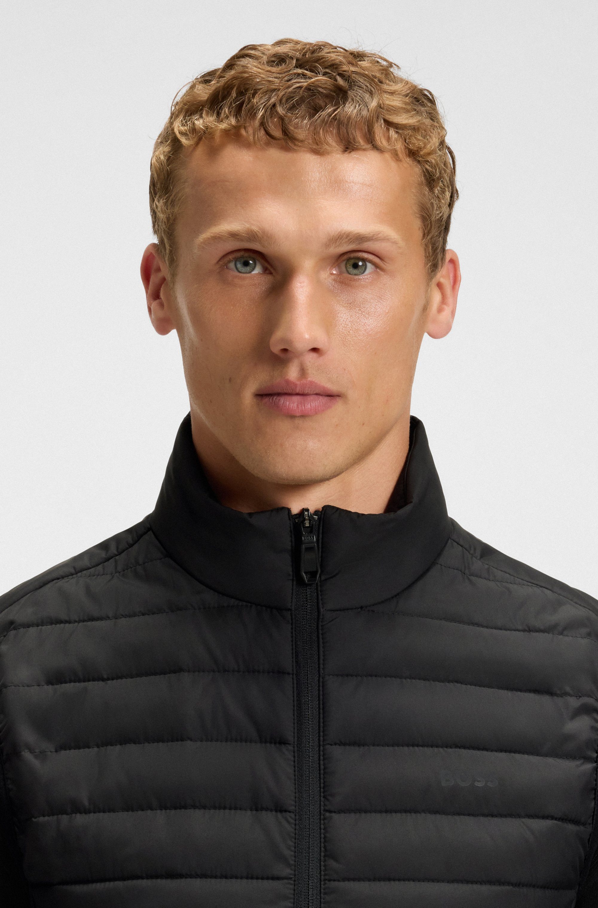 BOSS GREEN Bodywarmer V Urbanex Vest met zachte stretch-inzetten en reflecterende details