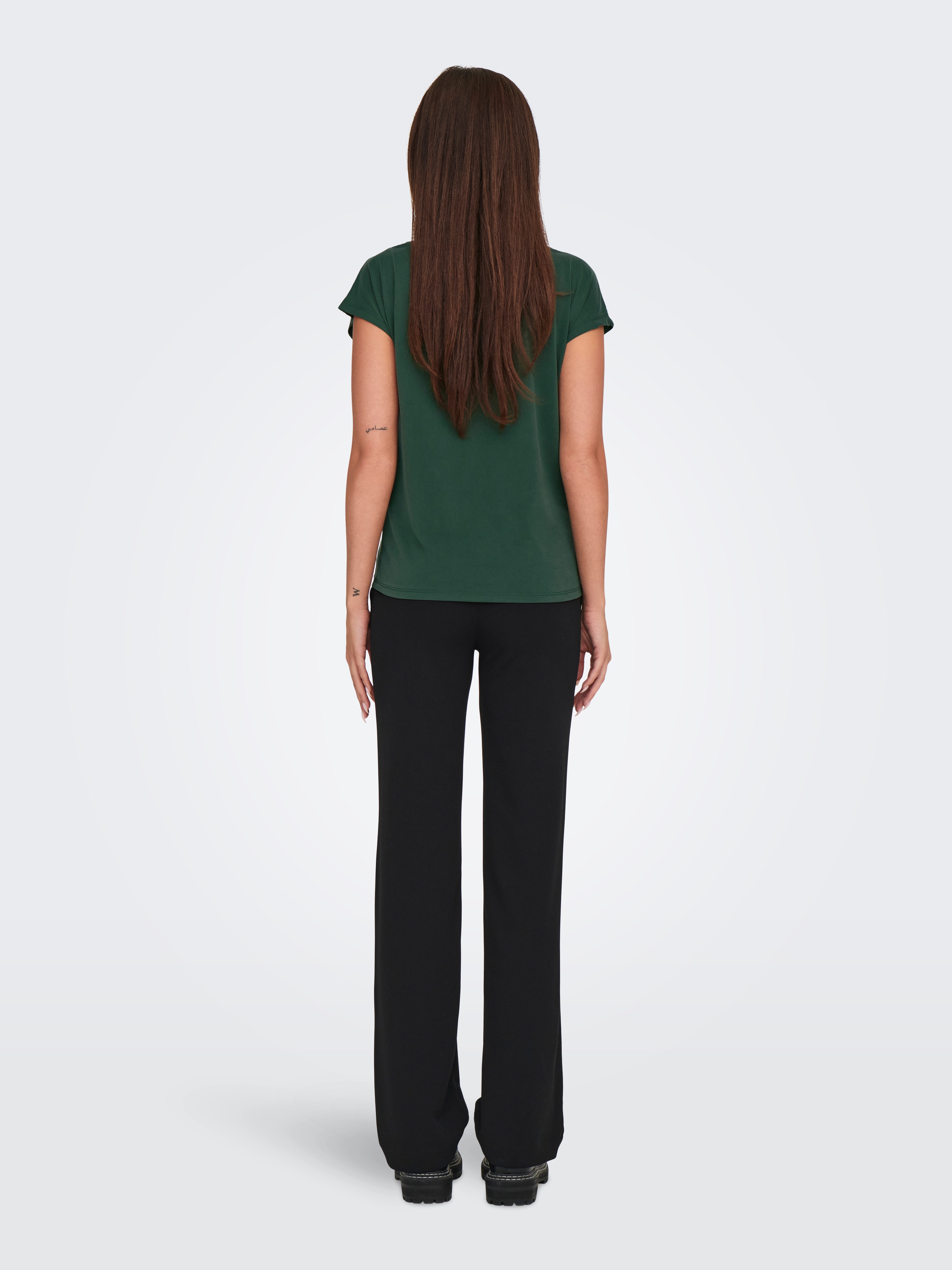 Only Shirt met V-hals ONLFREE S S MODAL V-NEC TOP BOX JRS NOOS