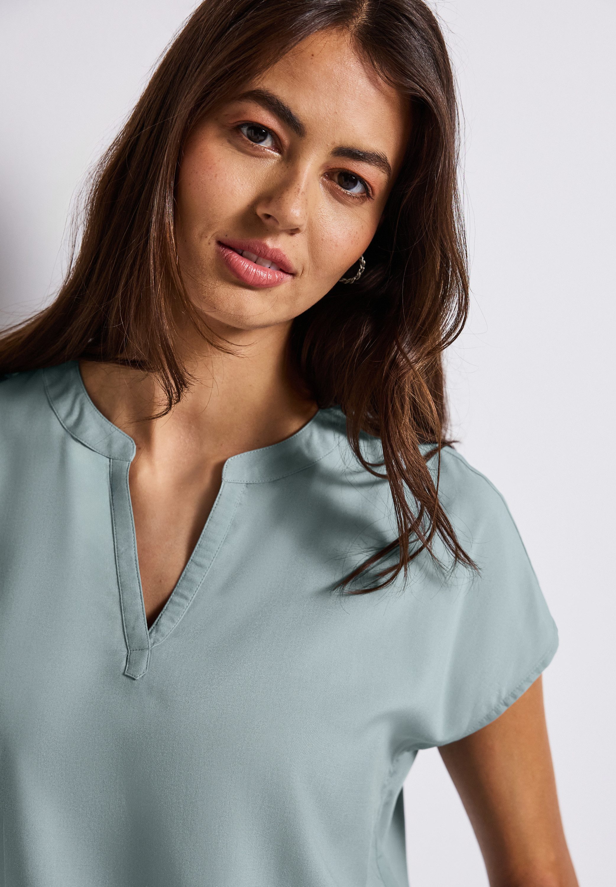 STREET ONE Blouse met korte mouwen Hals met split