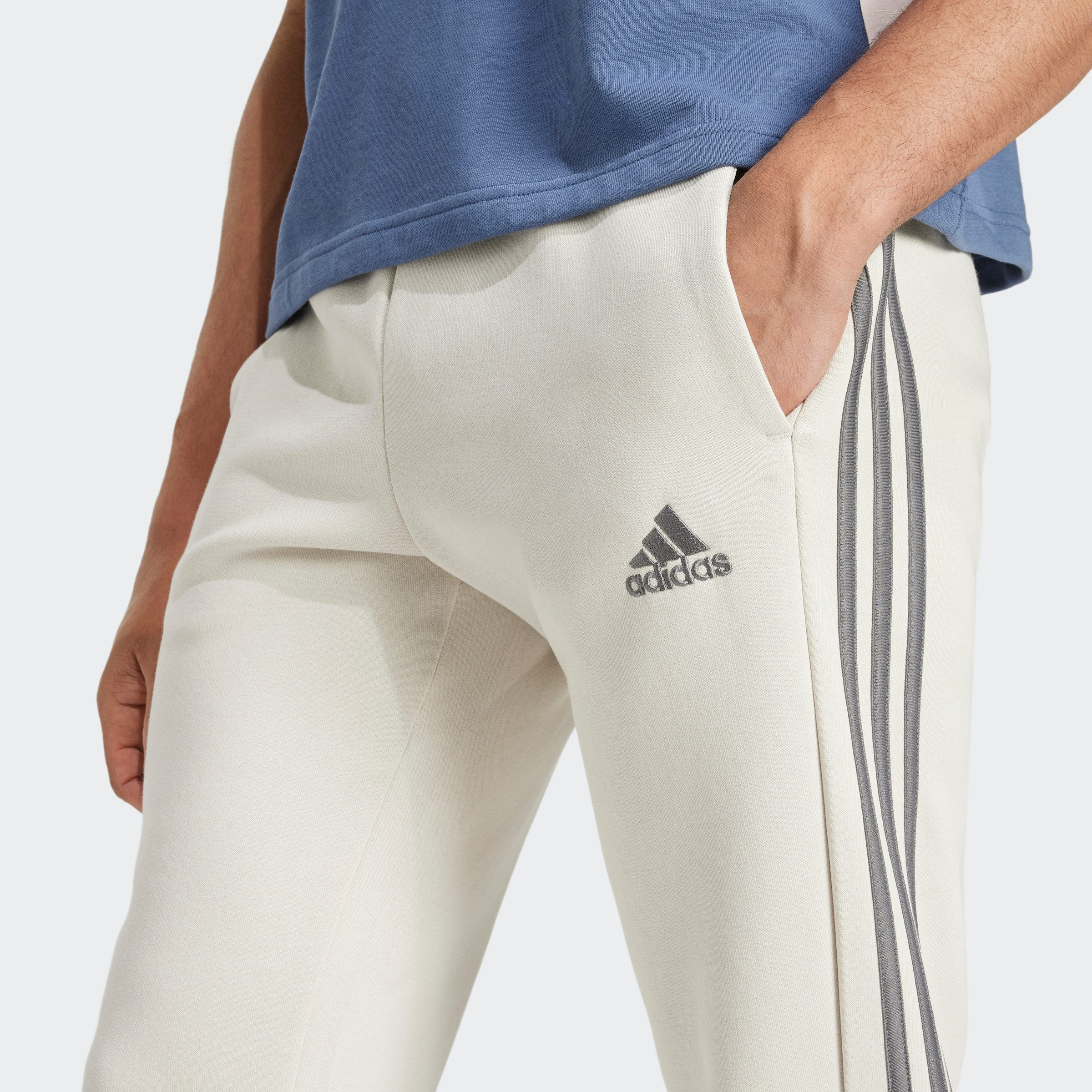 adidas Sportswear Sportbroek ESSENTIALS 3STRIPES TAPERED CUFF BROEK (1-delig)