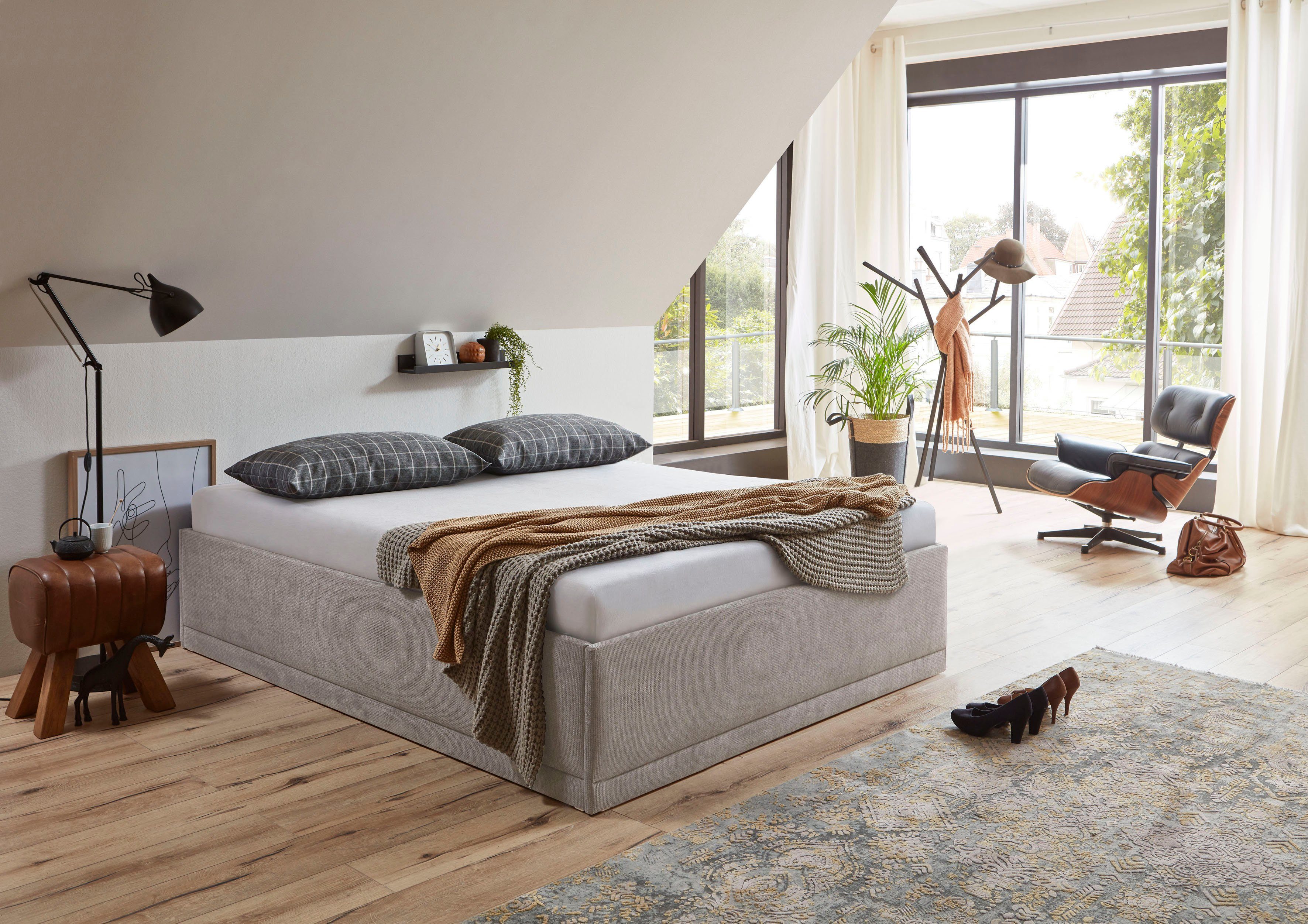 Westfalia Polsterbetten Gestoffeerd bed Texel Comforthoogte met sierkussen, bedkist bij uitvoering met matras