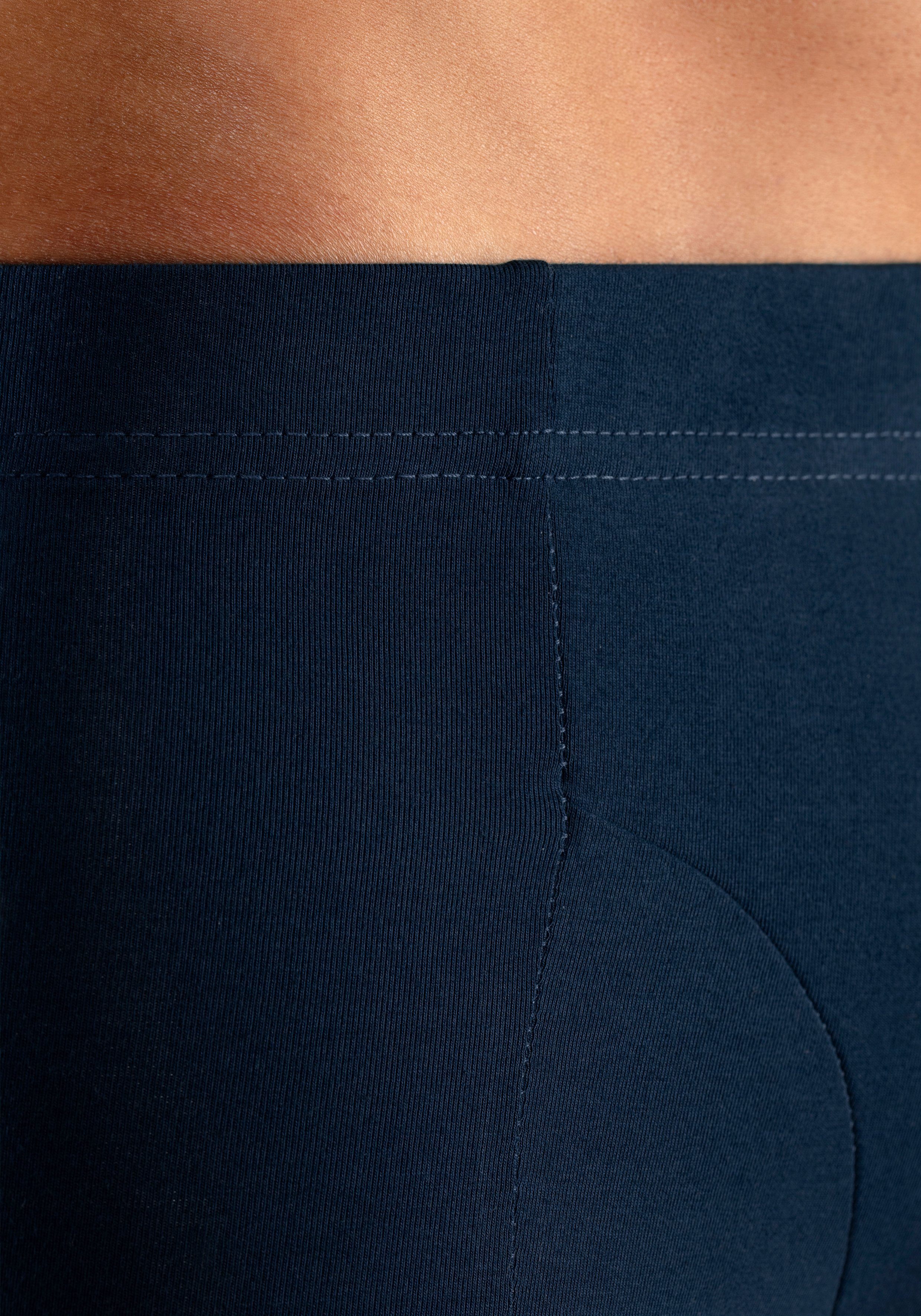 Bench. Boxershort voor heren met kleine logoprint op de pijp (blik, 4 stuks)