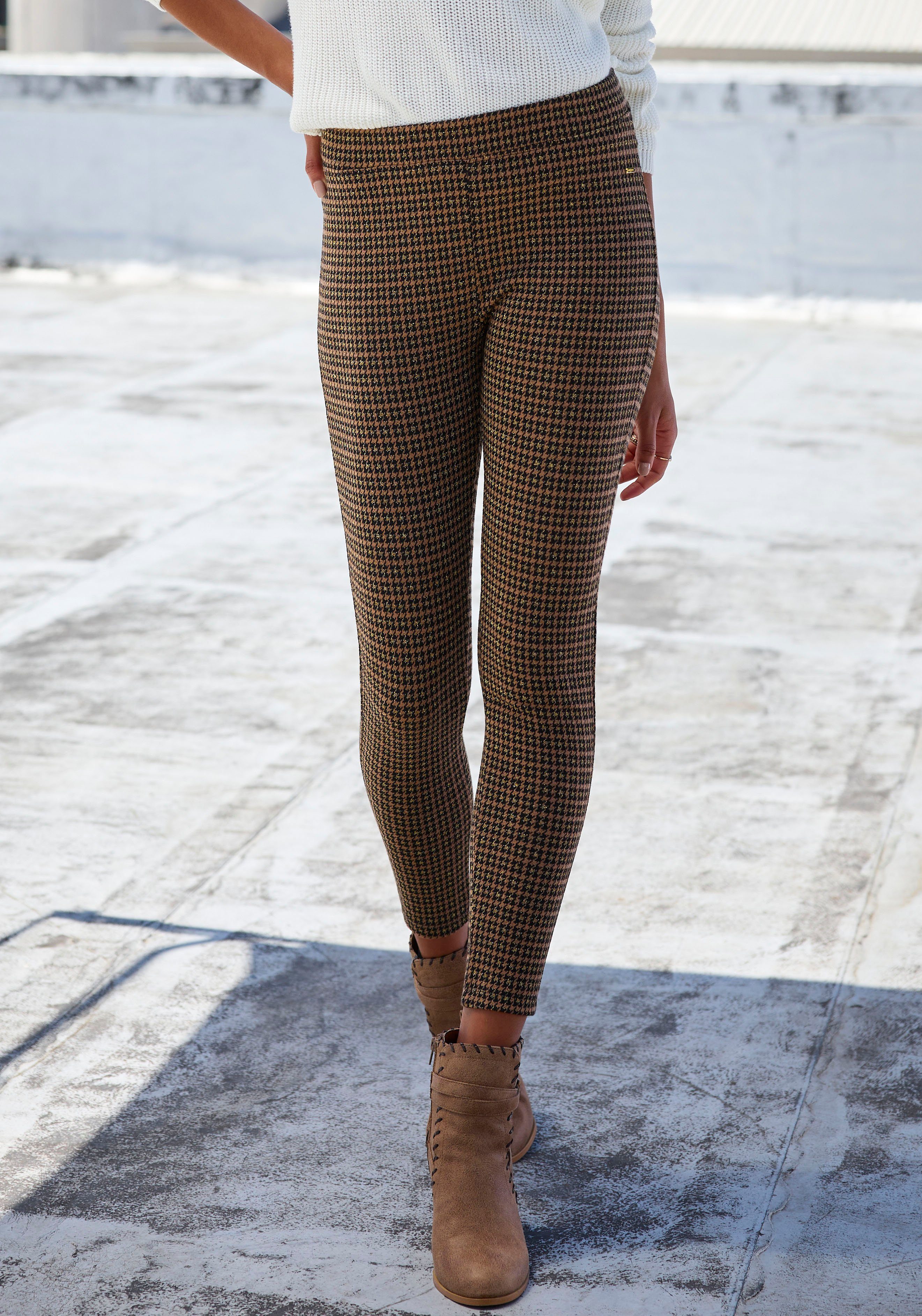 Lascana Legging met glinsterend houndstooth patroon