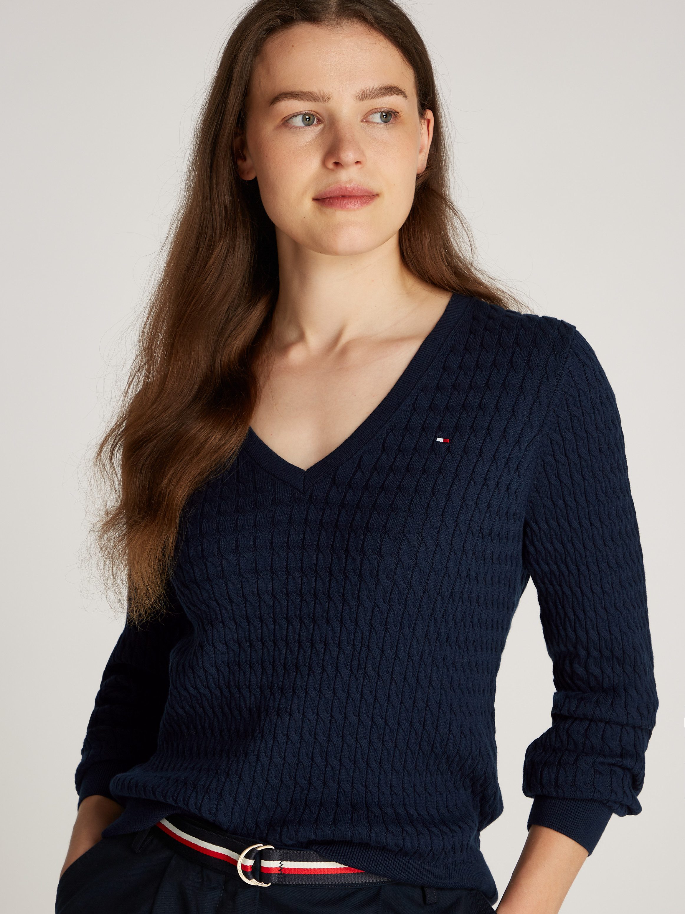 Tommy Hilfiger Trui met V-hals CO CABLE V-NK LS SWT met kabelpatroon, logo-borduursel