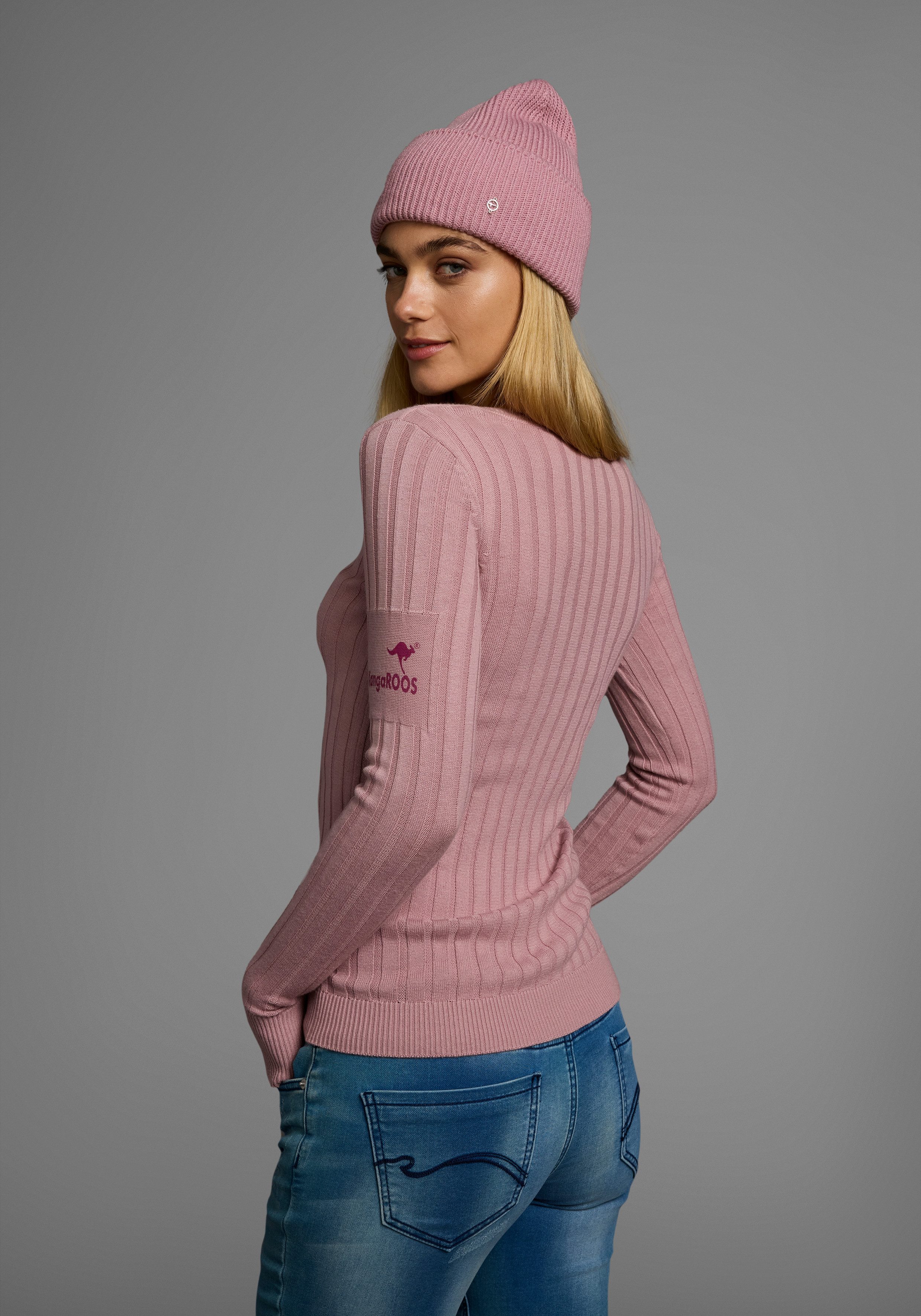 KangaROOS Trui met V-hals in breed geribd fijntricot