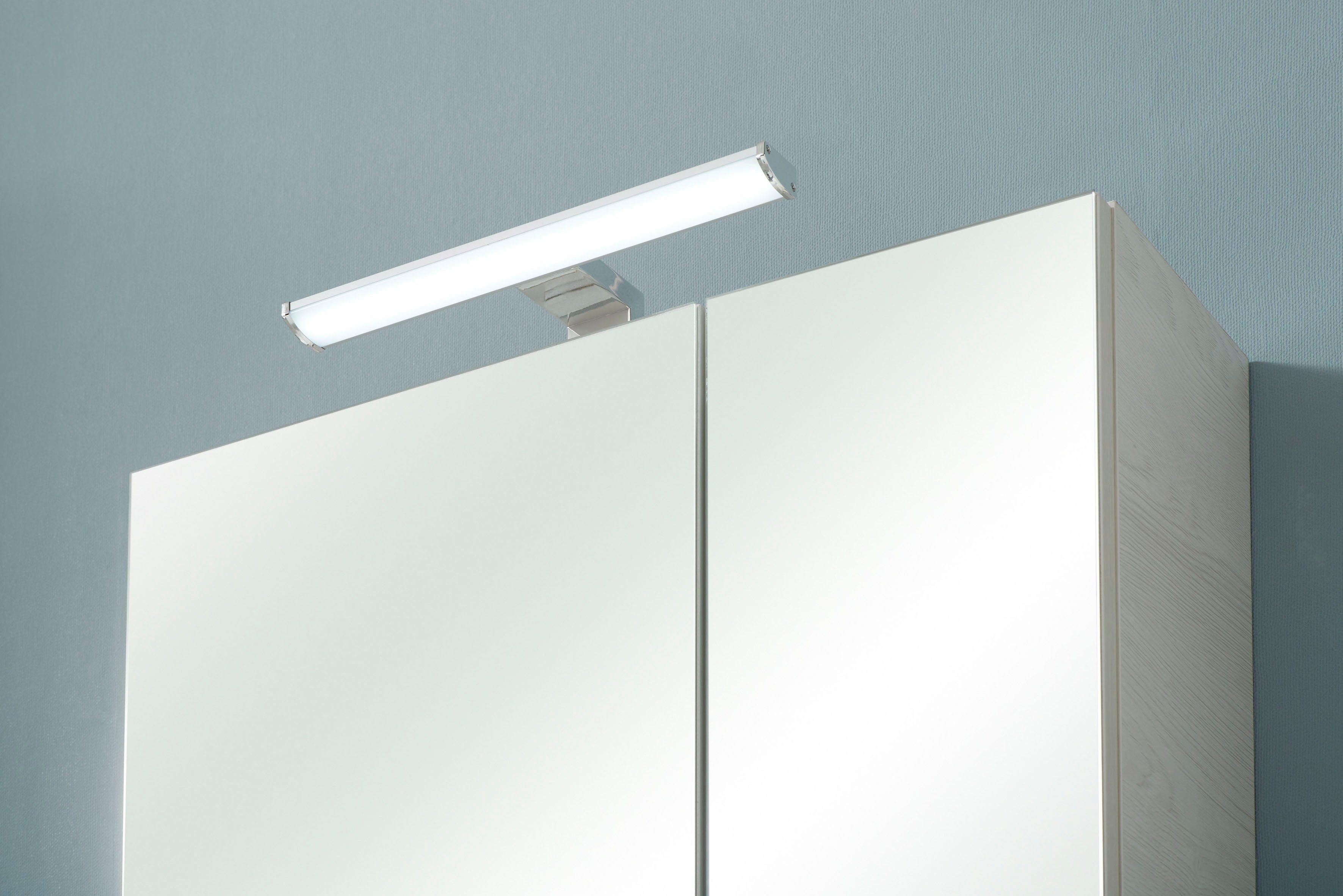 Saphir Spiegelkast Quickset badkamerspiegelkast incl. LED bovenverlichting 60 cm breed, incl. deurdemper, 2 spiegeldeuren, met stopcontact