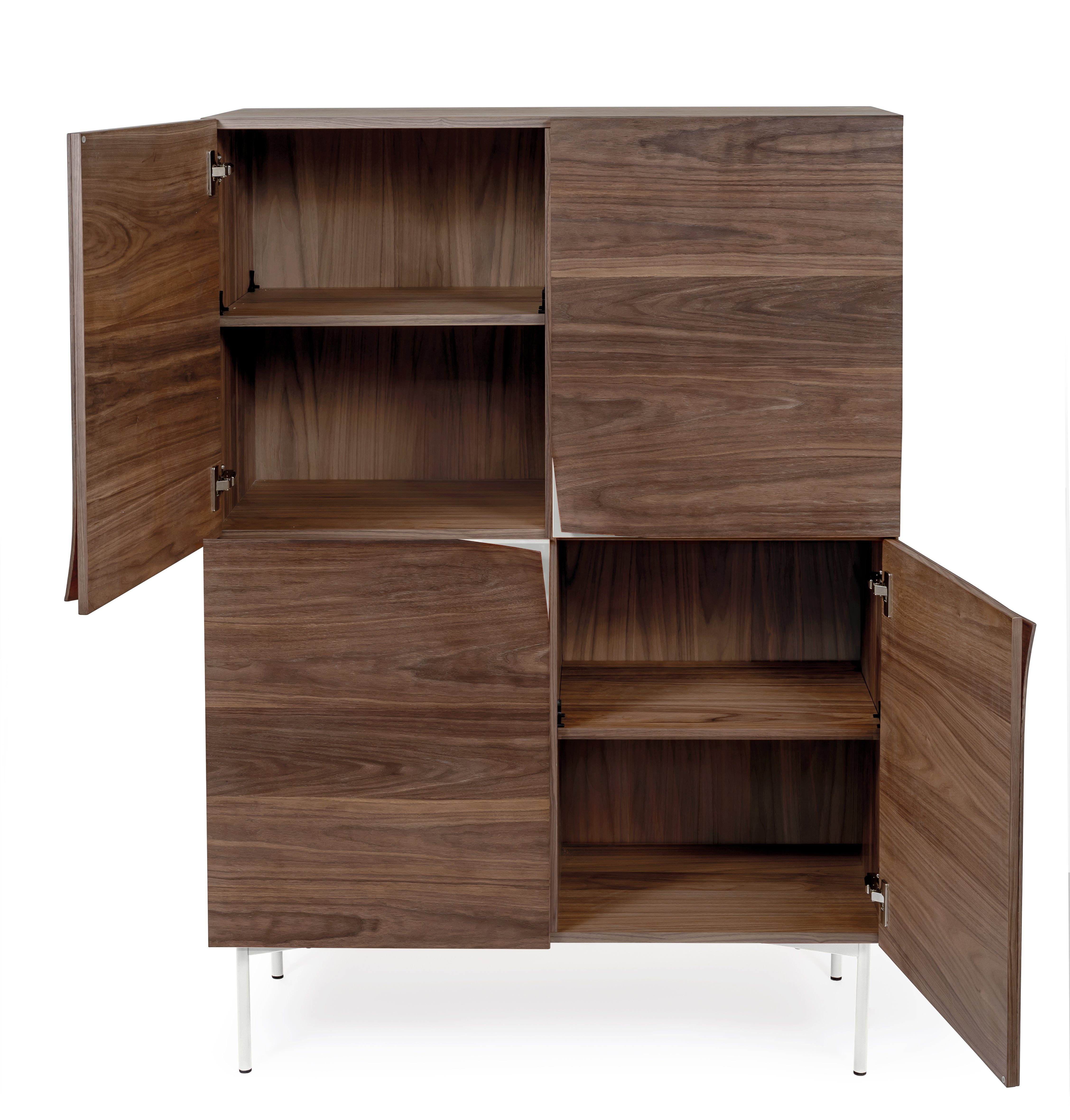 Woodman Highboard Commode met eiken fineer, in Scandinavisch ontwerp