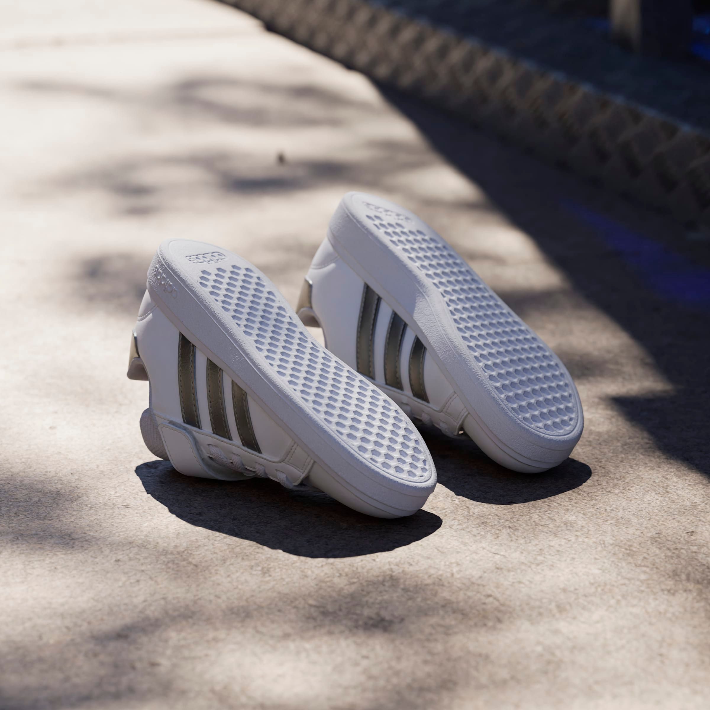 adidas Sportswear Sneakers GRAND COURT 2.0 KIDS Design geïnspireerd op de adidas Superstar