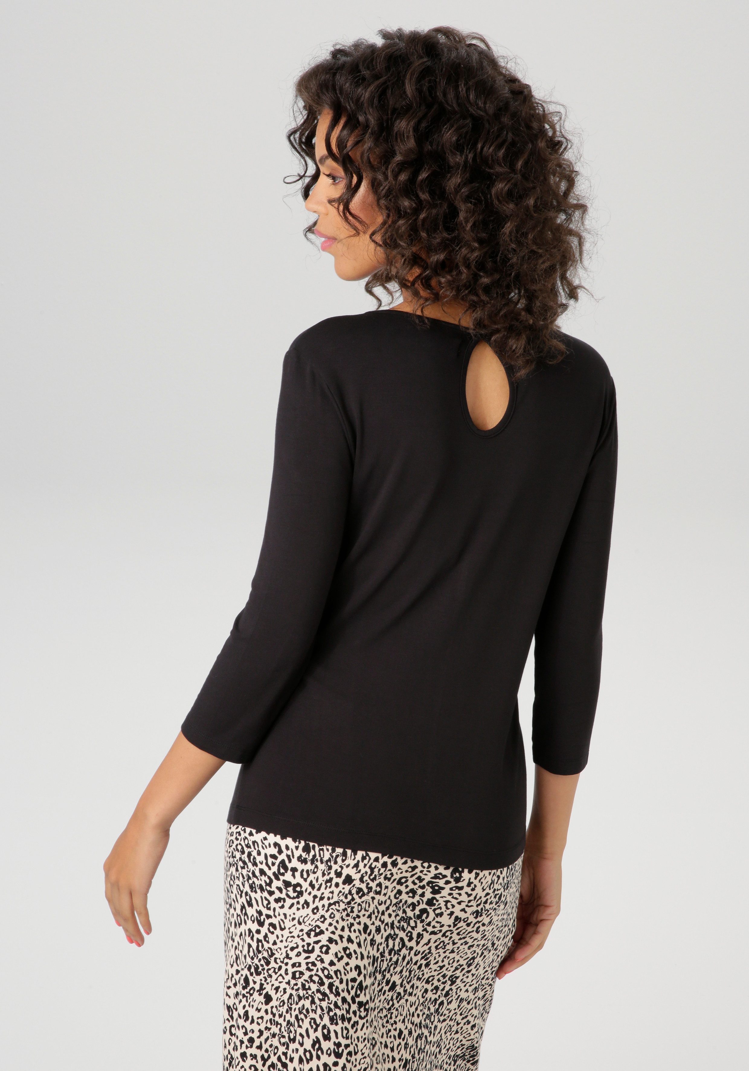 Aniston CASUAL Shirt met ronde hals voorzijde verfijnd "gewikkeld" met druppeluitsnijding - nieuwe collectie