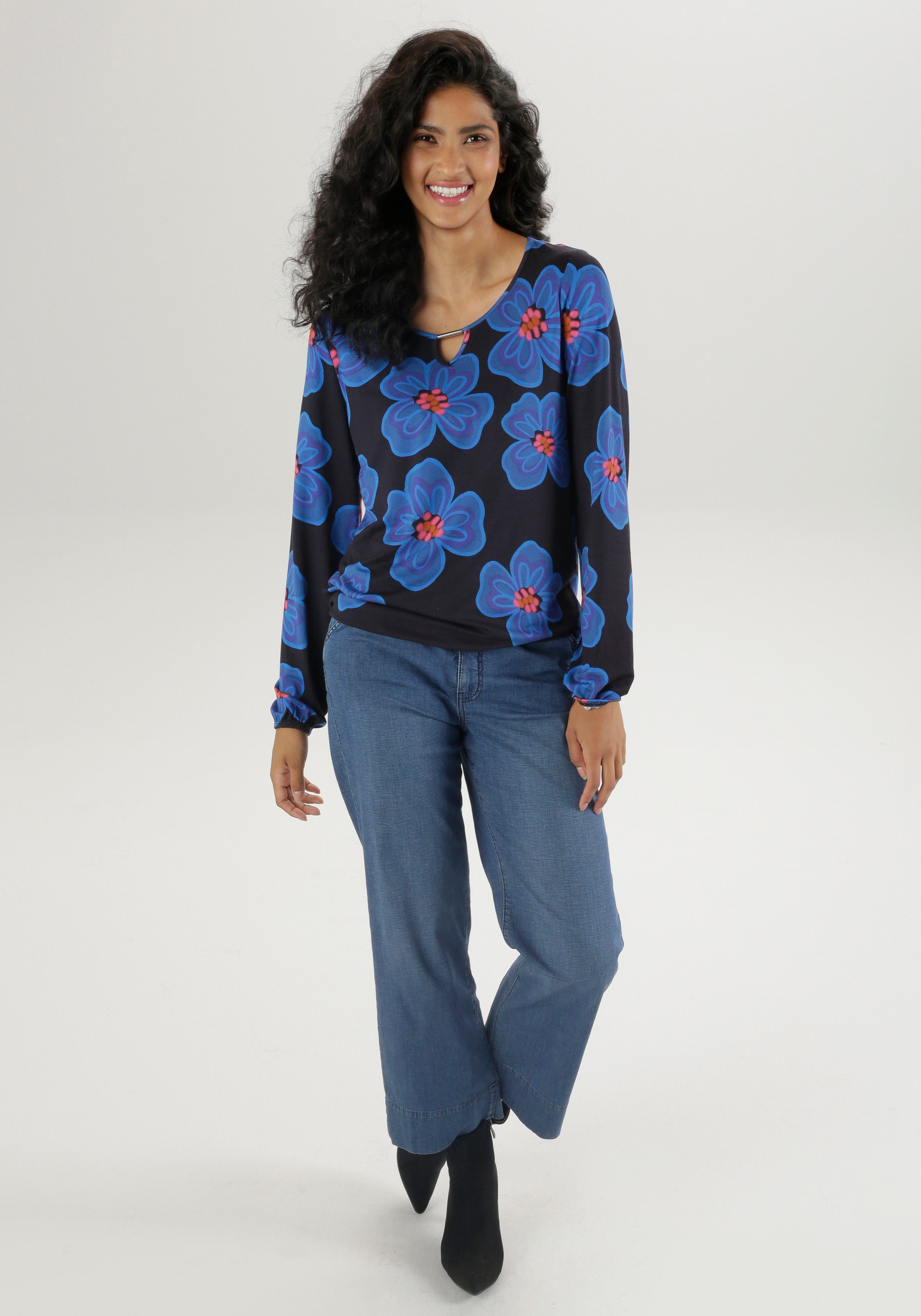 Aniston SELECTED Shirt met lange mouwen met opvallende bloemdruprint